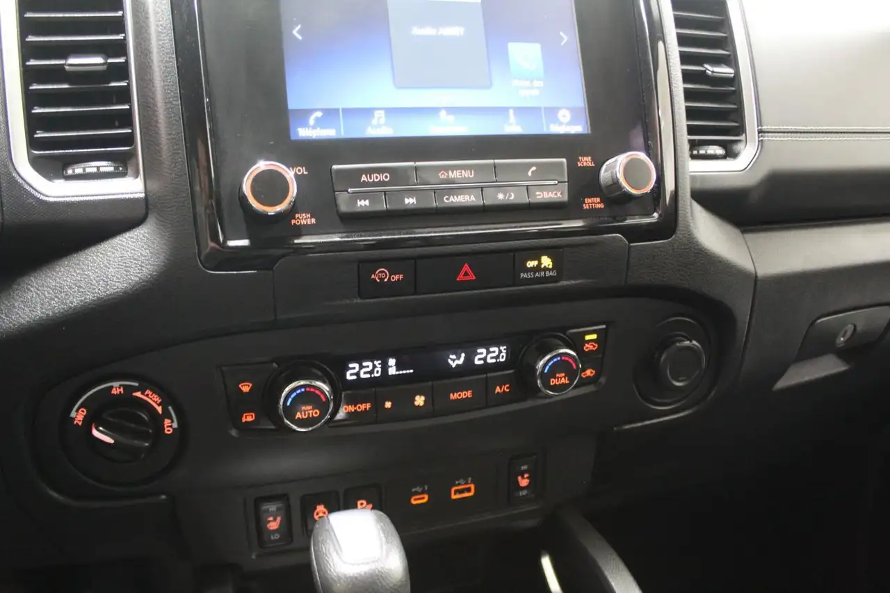 Nissan Frontier снимка Nissan Frontier