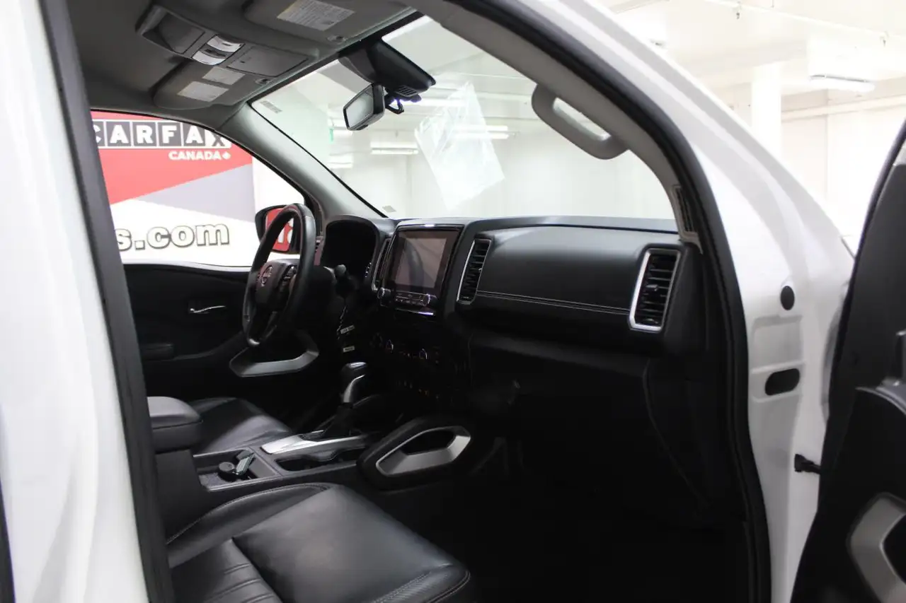 Nissan Frontier снимка Nissan Frontier