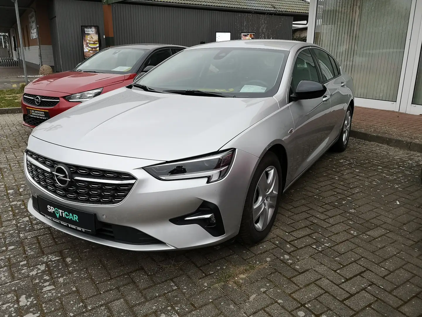 Opel Insignia Elegance B GS - Navi, Sitzheizung, AHK, Voll-LED Silber - 1