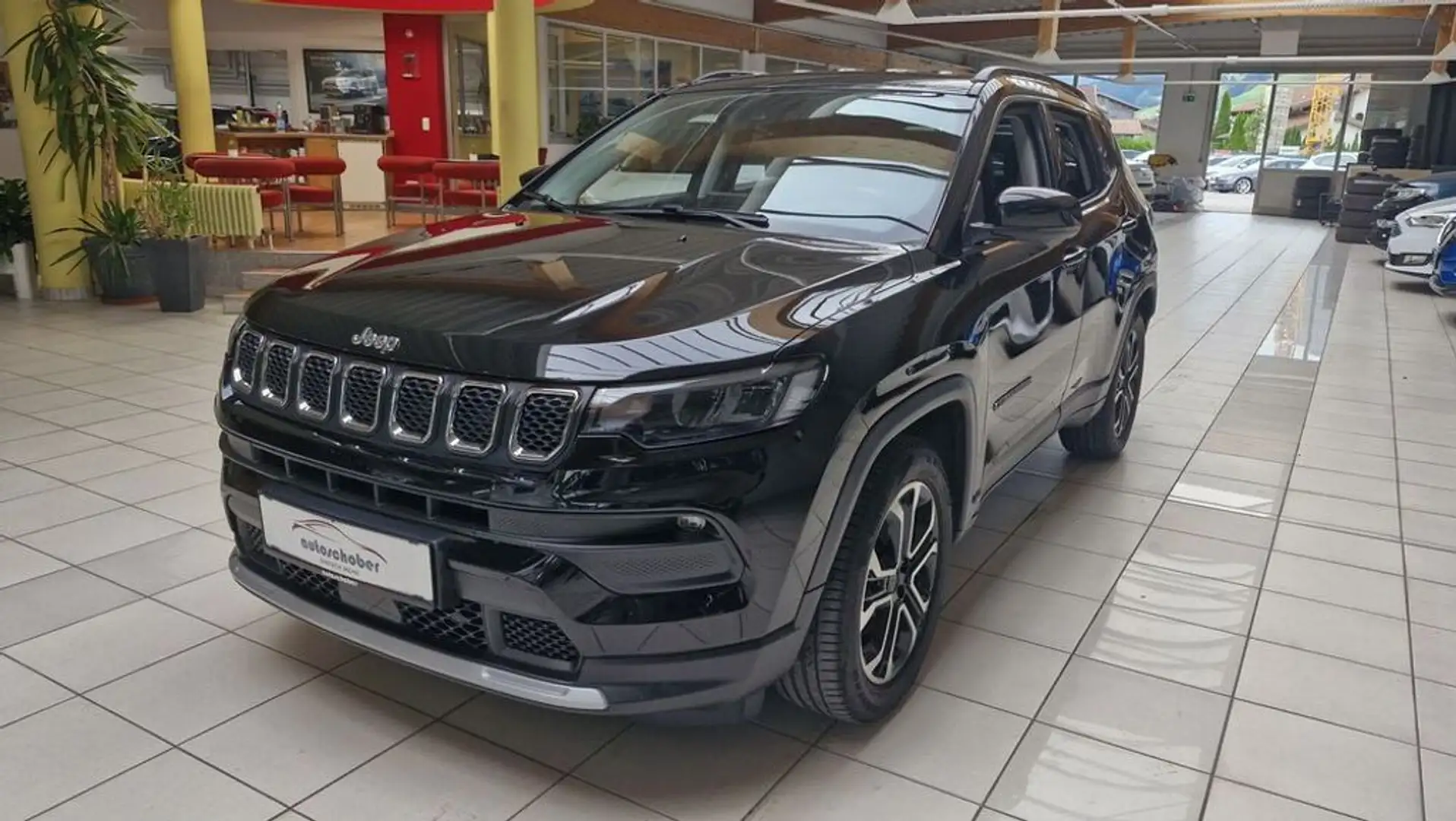 Jeep Compass 1.5 Multiair Limited T4 FWD DCT7 e-Hybrid Schwarz - 1