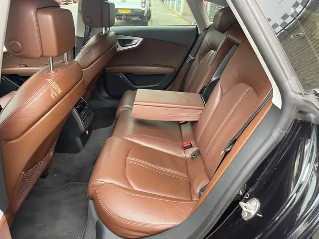 Audi A7 view 12