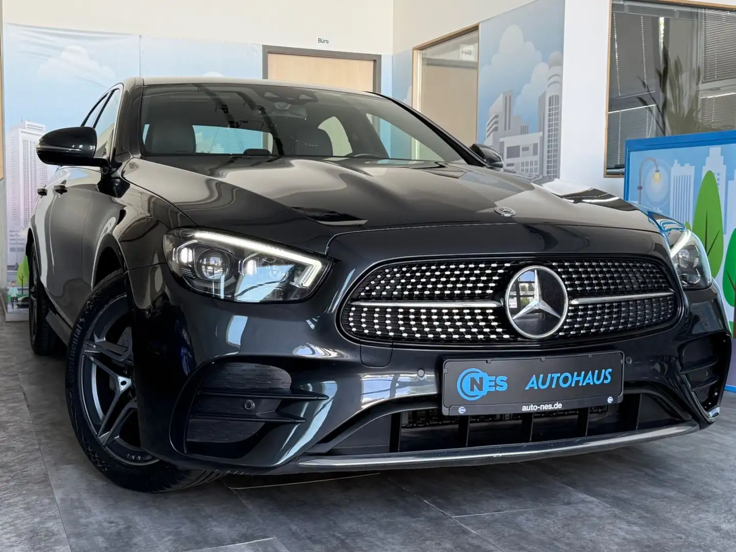 Mercedes-Benz E 220 d 4M*9G*ACC*3x AMG*MULTIBEAM*KAM*MEMORY* Grijs - 2