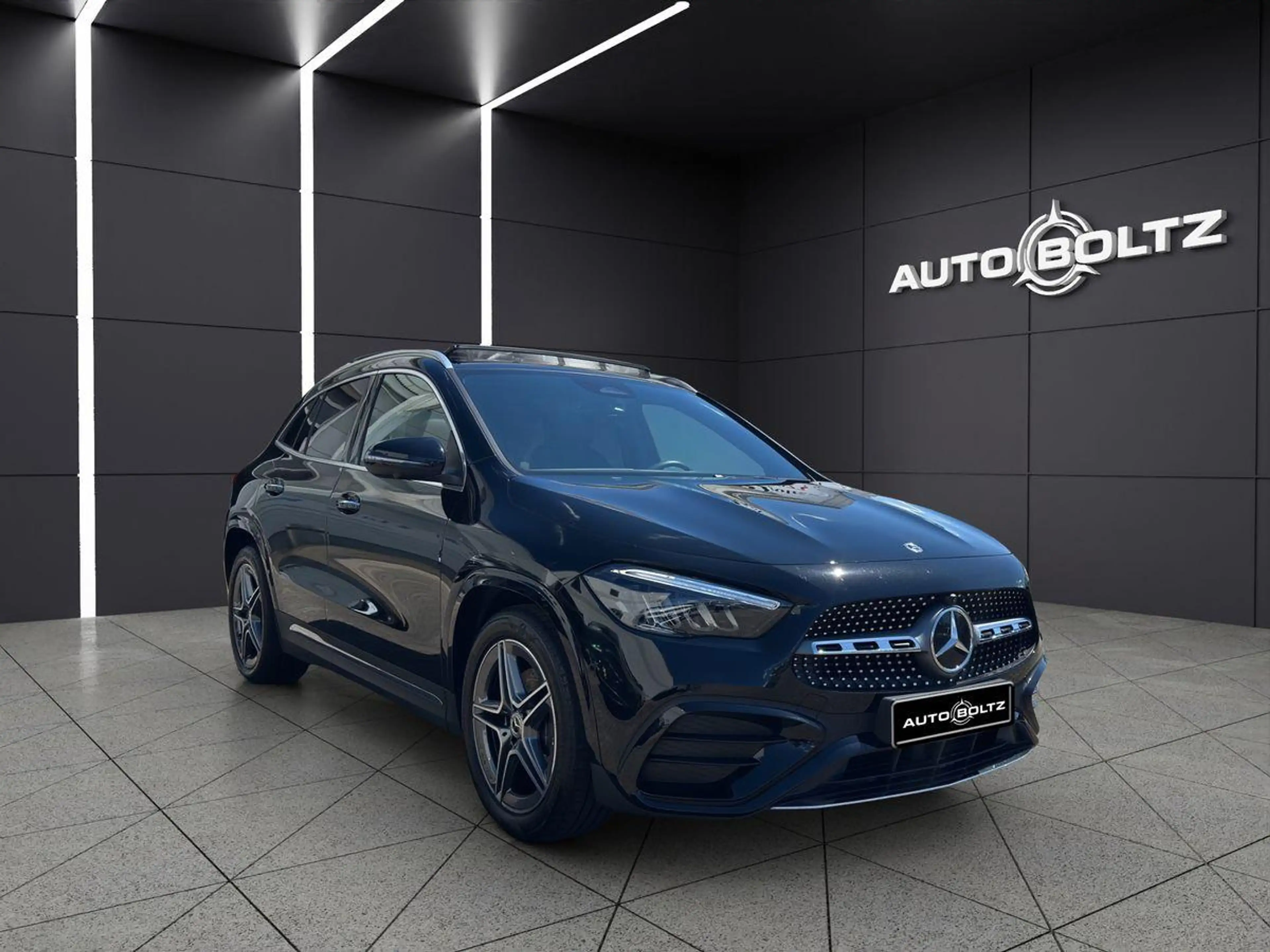Mercedes-Benz GLA 220 4Matic AMG Line Advanced+ Pano Leder 360 — photo 8