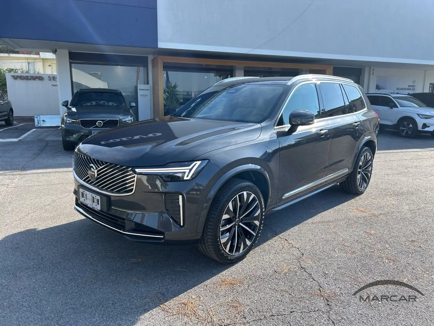 Volvo XC90 XC90 B5 AWD automatico 7 posti Plus Dark Grigio - 1