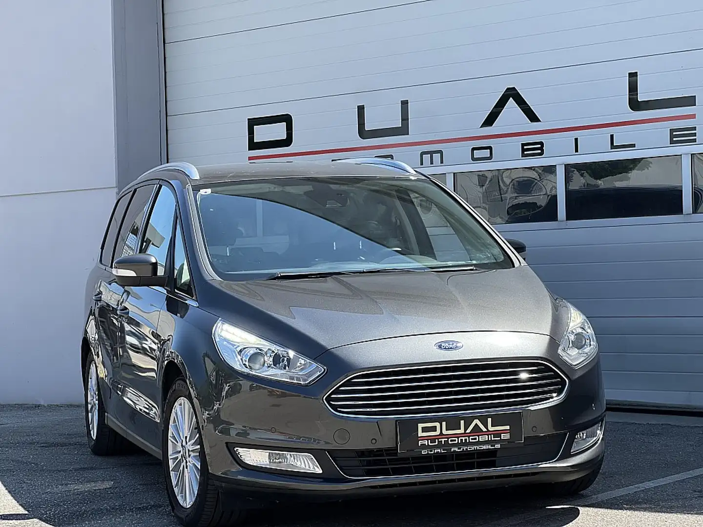 Ford Galaxy 2,0 TDCi Titanium Start/Stop|7 SITZER|NAVI|PDC| Grijs - 2