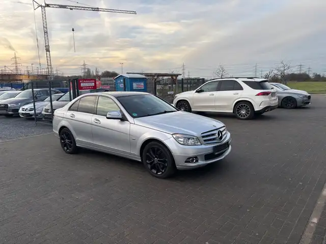 Mercedes-Benz C 180 Kompressor*TEMPOMAT*SITZHEIZUNG*AVANTGARDE