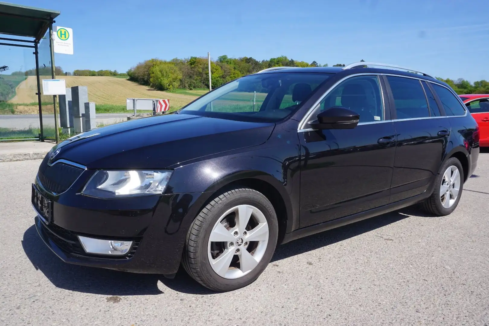Skoda Octavia Combi 1,6 TDI Style 4x4 Schwarz - 2