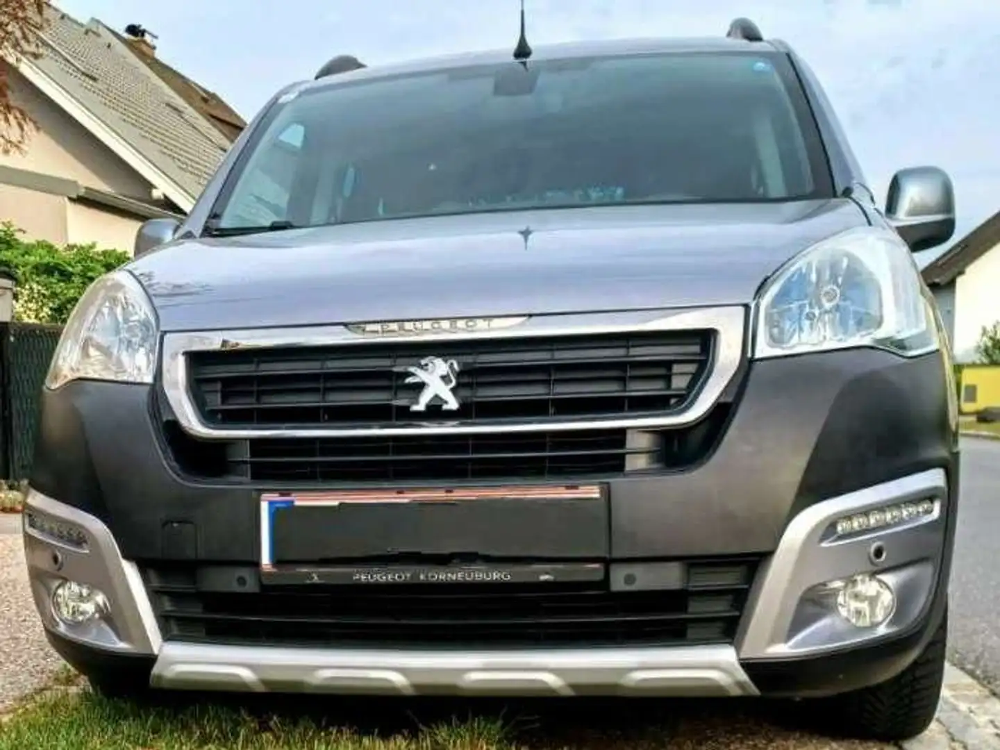 Peugeot Partner Partner+Tepee+Outdoor+1,6+HDi+120+S Silber - 1