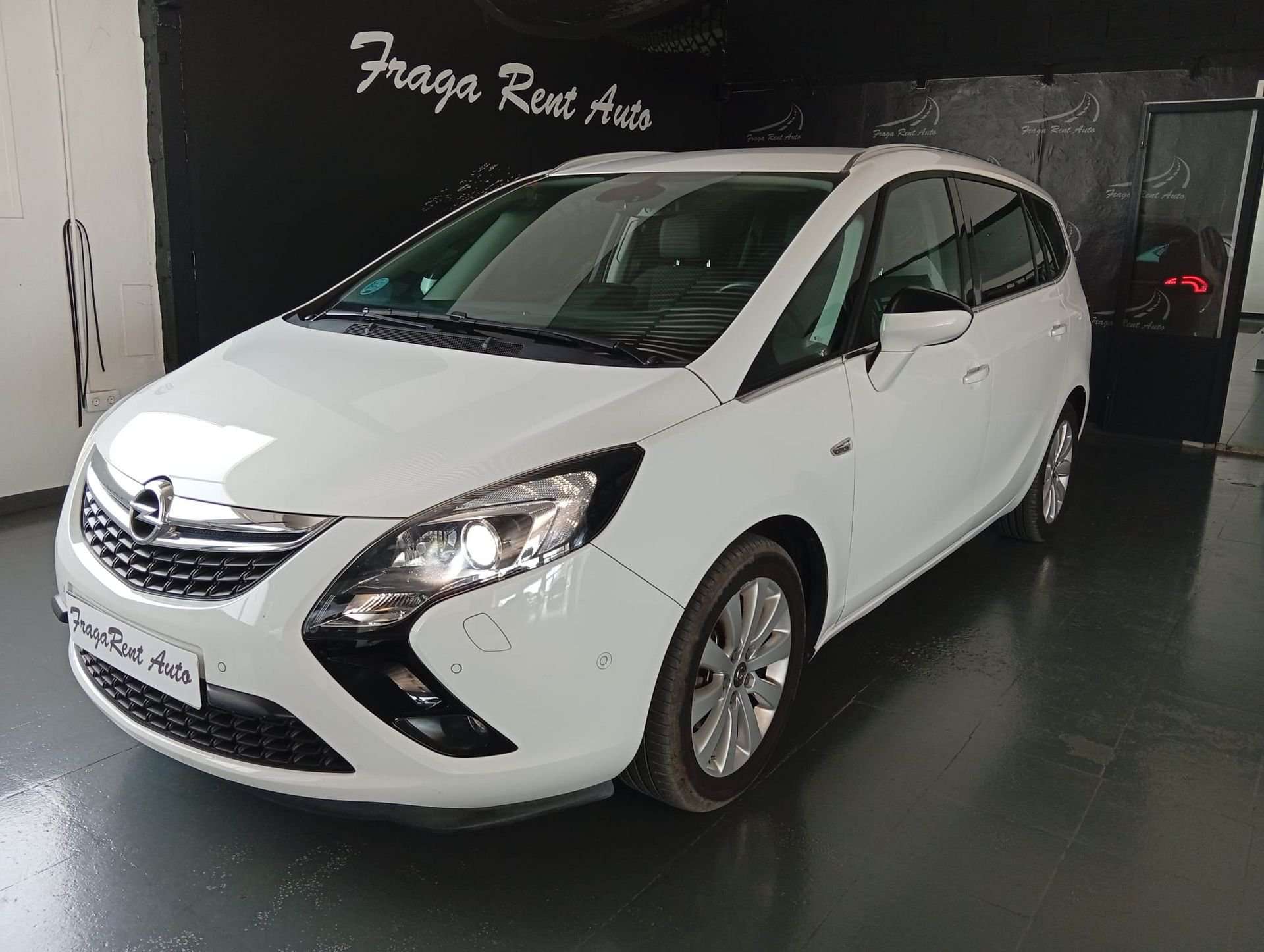 Opel Zafira Tourer 1.6CDTi S/S Selective 136 - foto 1