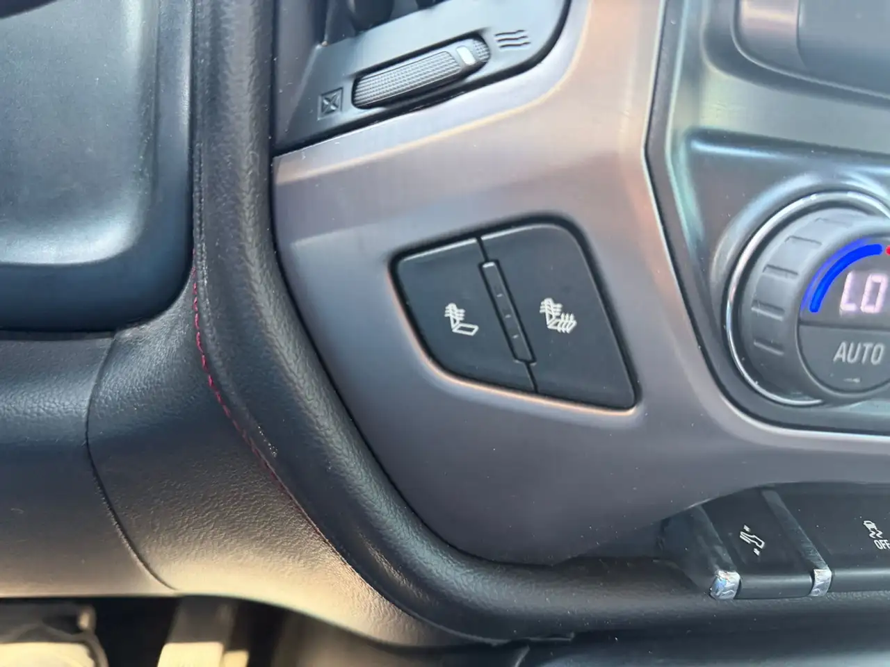GMC Sierra 1500 photo GMC Sierra 1500