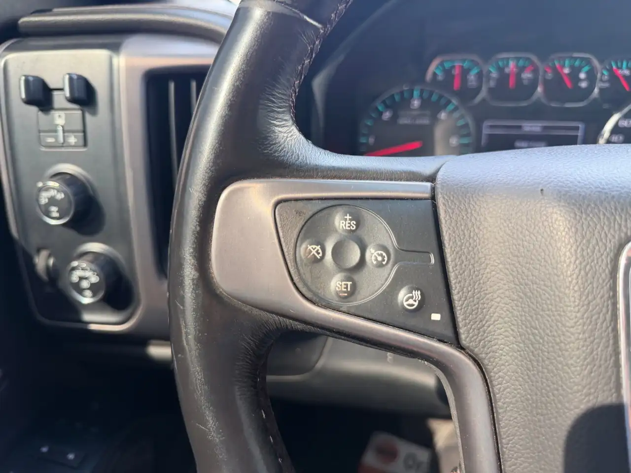 GMC Sierra 1500 photo GMC Sierra 1500