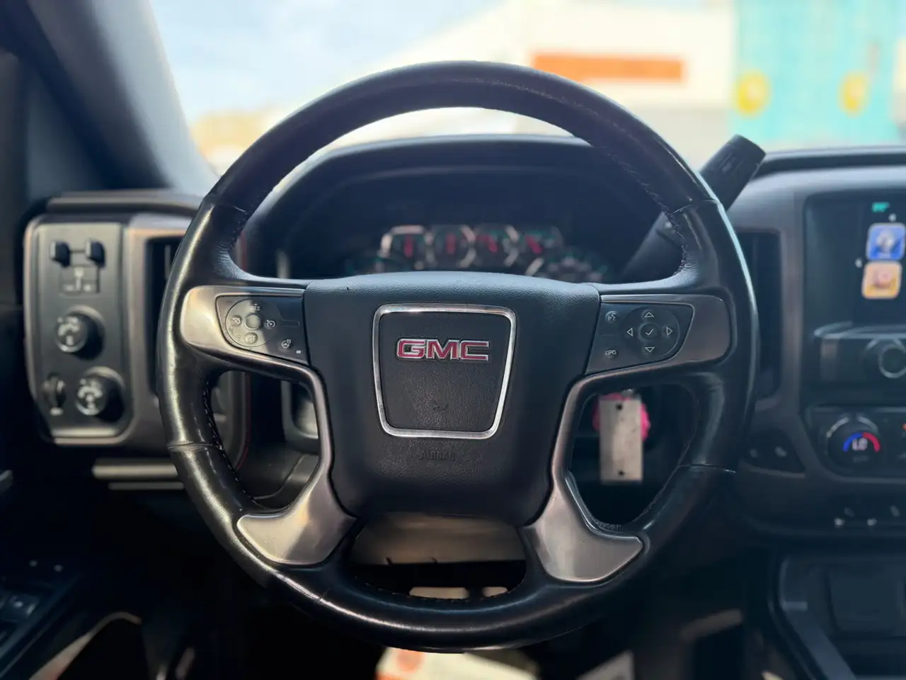 GMC Sierra 1500 photo GMC Sierra 1500