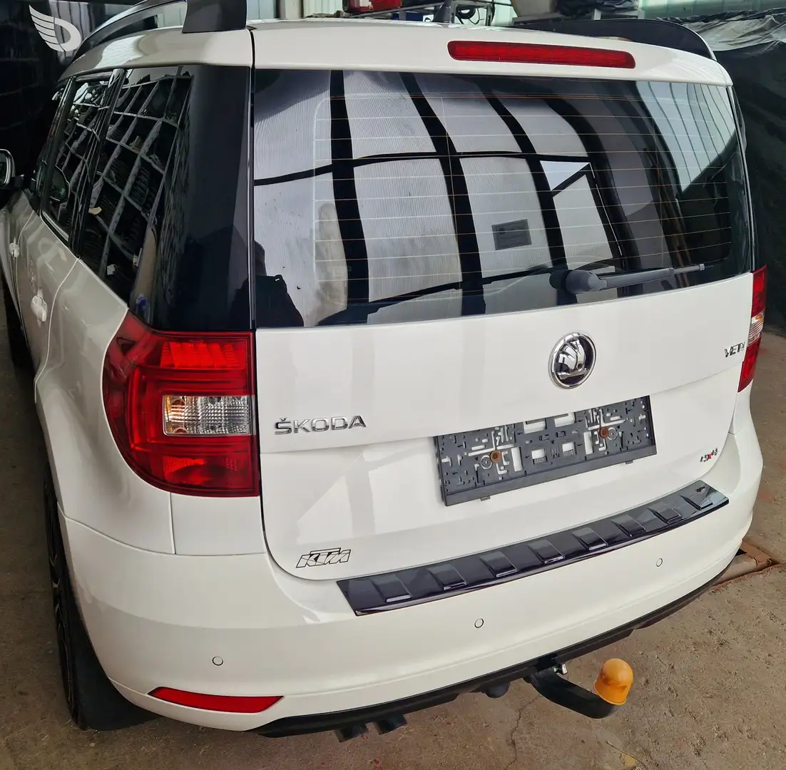 Skoda Yeti Yeti Elegance 2,0 TDI 4x4 DSG Elegance Weiß - 2