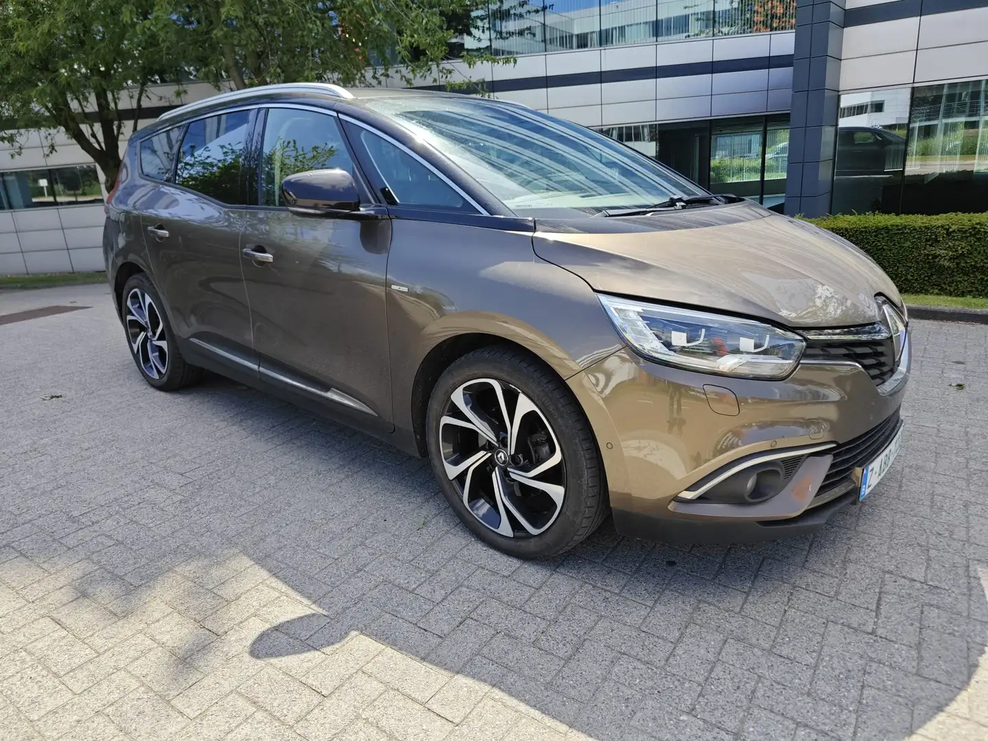 Renault Scenic Scenic 1.5 dCi Energy Bose Edition Bruin - 2
