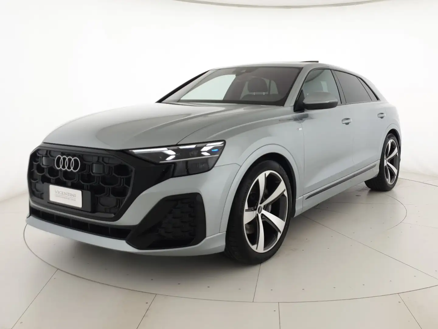 Audi Q8 50TDI 286CV quattro tiptronic S line Edition Grigio - 1