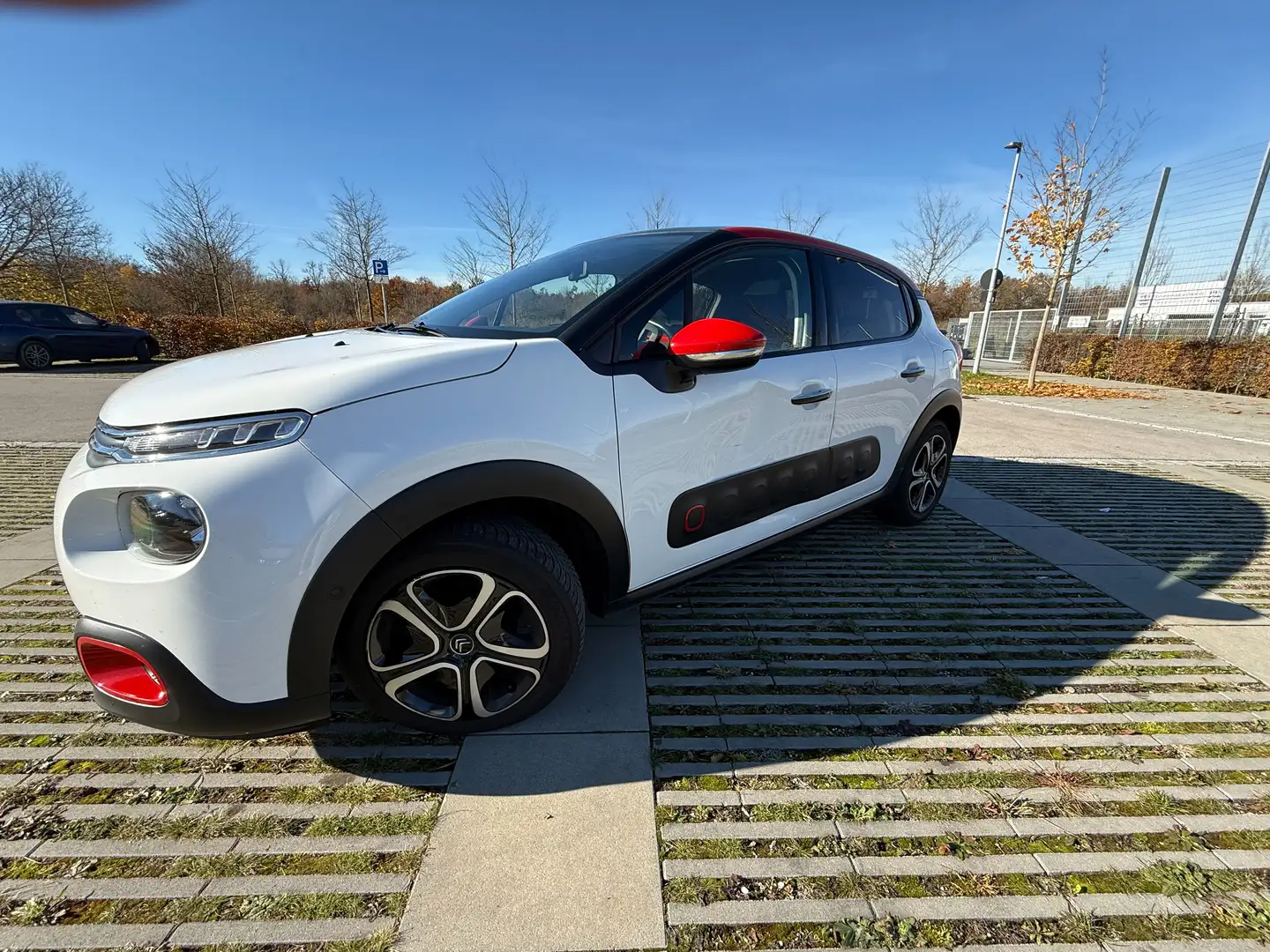 Citroen C3 C3 Pure Tech 110 S Weiß - 1