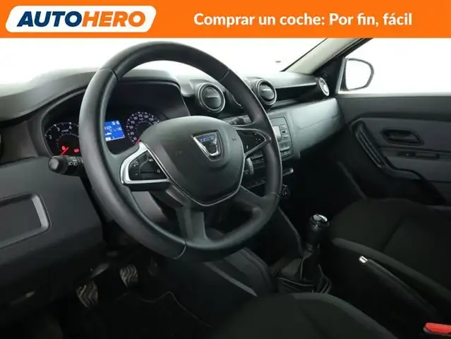 Dacia Duster view 12