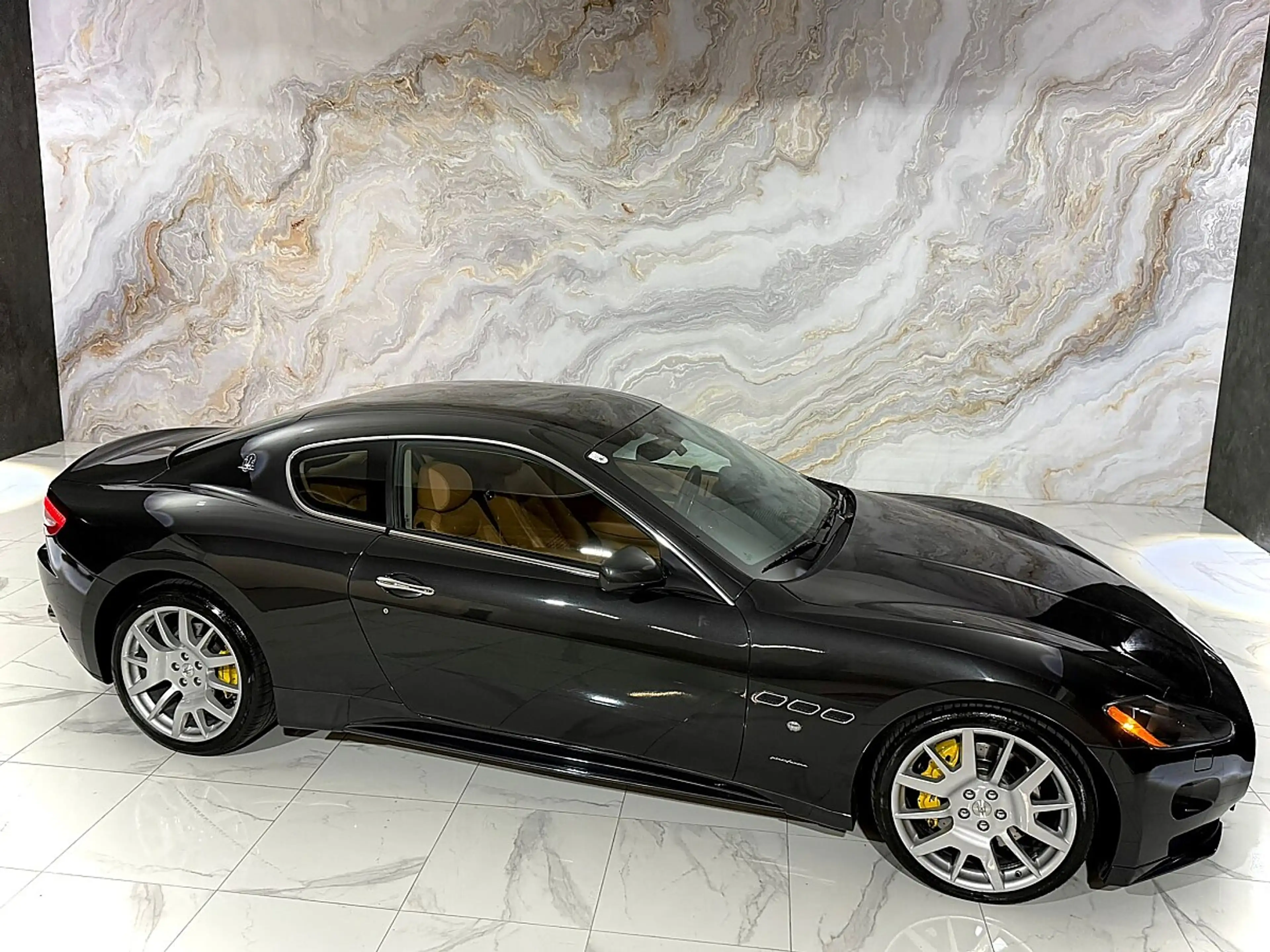 Maserati GranTurismo Gran Turismo S V8 440 PS * SPORT VERSION * PERF... — photo 11
