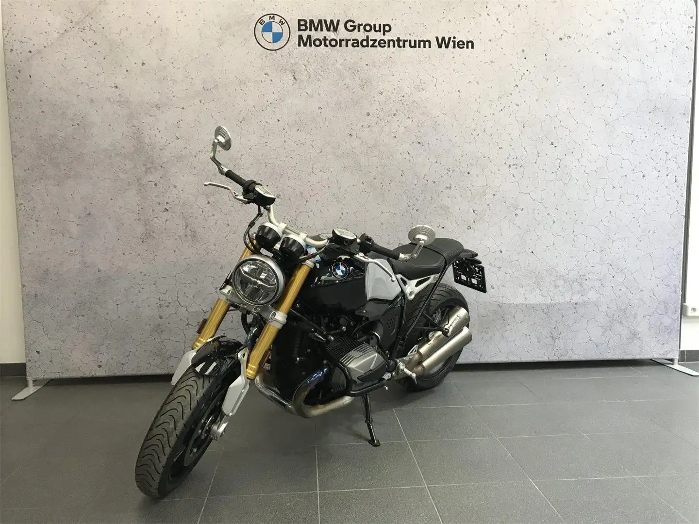 BMW R nineT R NineT Schwarz - 2