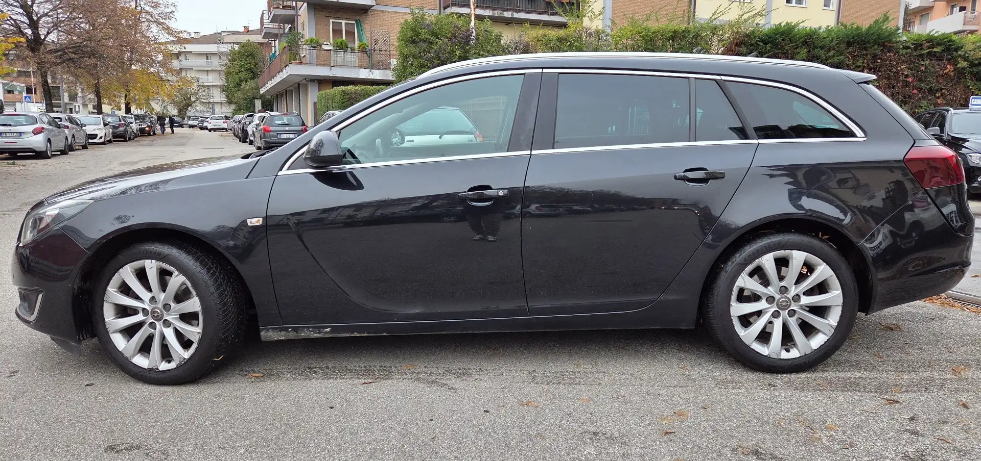 Opel Insignia Sports Tourer 2.0 cdti Cosmo 163cv auto - 2