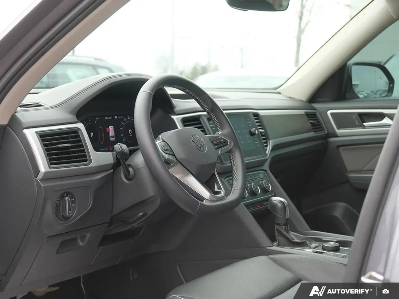 Volkswagen Atlas снимка Volkswagen Atlas