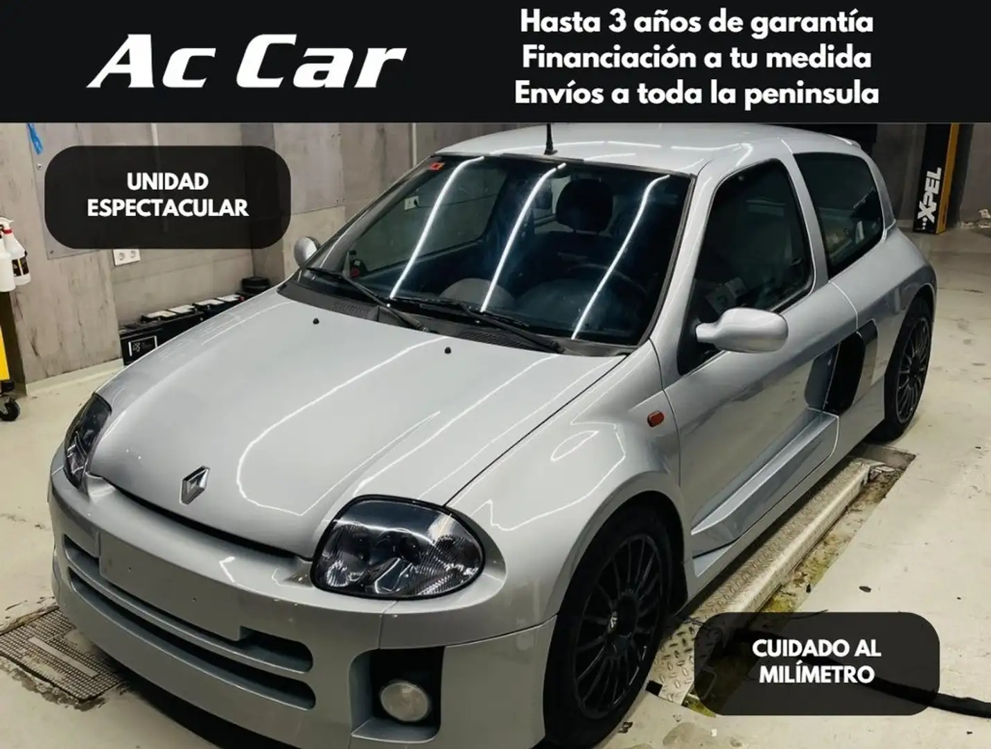 Renault Clio 3.0 V6 Sport Gris - 1