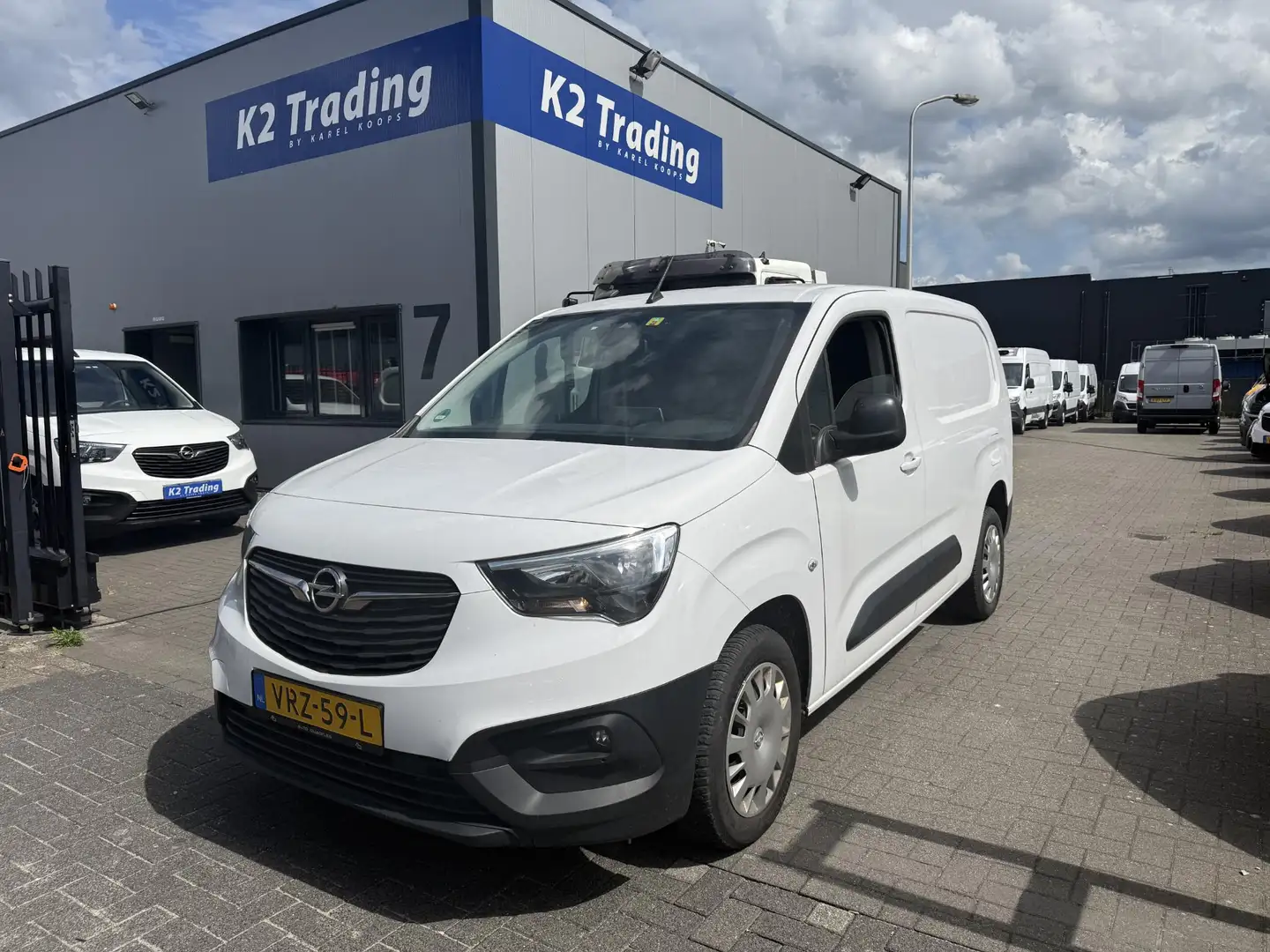Opel Combo 1.5D L2H1 Edition Automaat Camera Lange uitvoering - 1