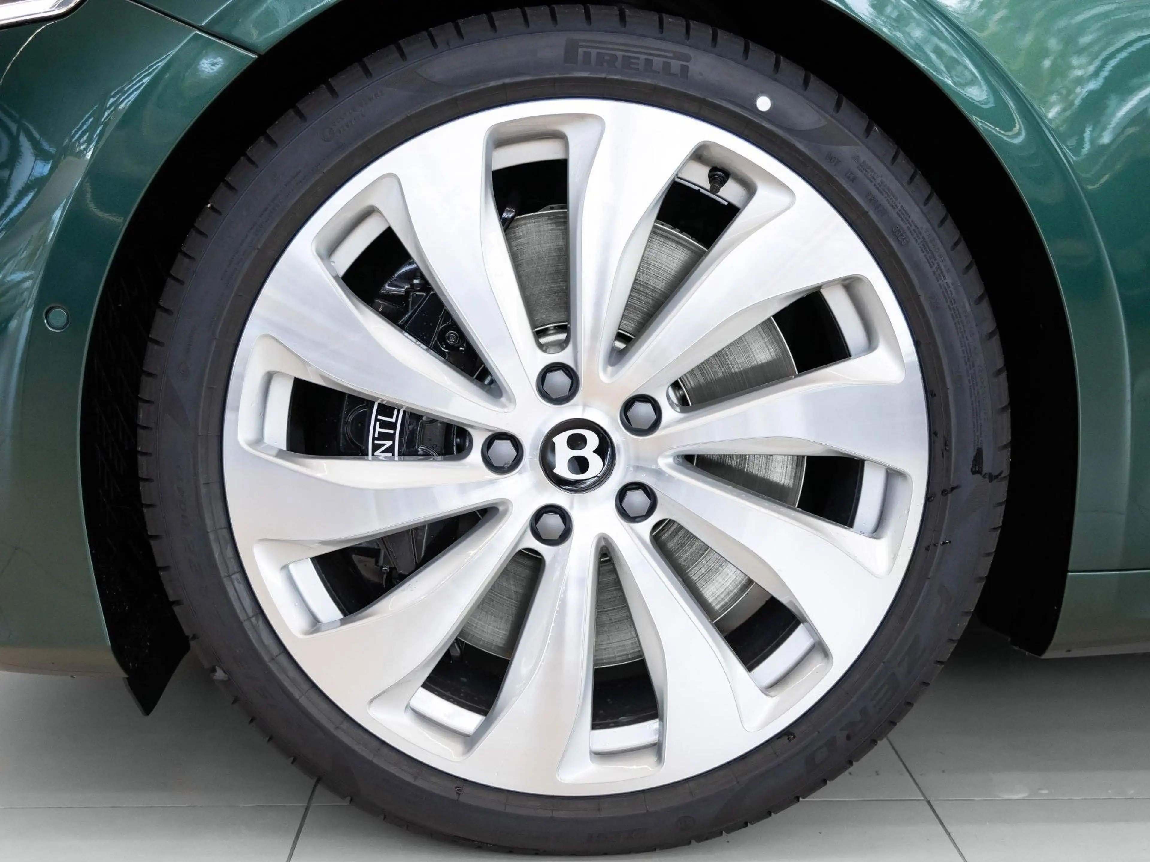 Bentley Continental GTC — photo 14