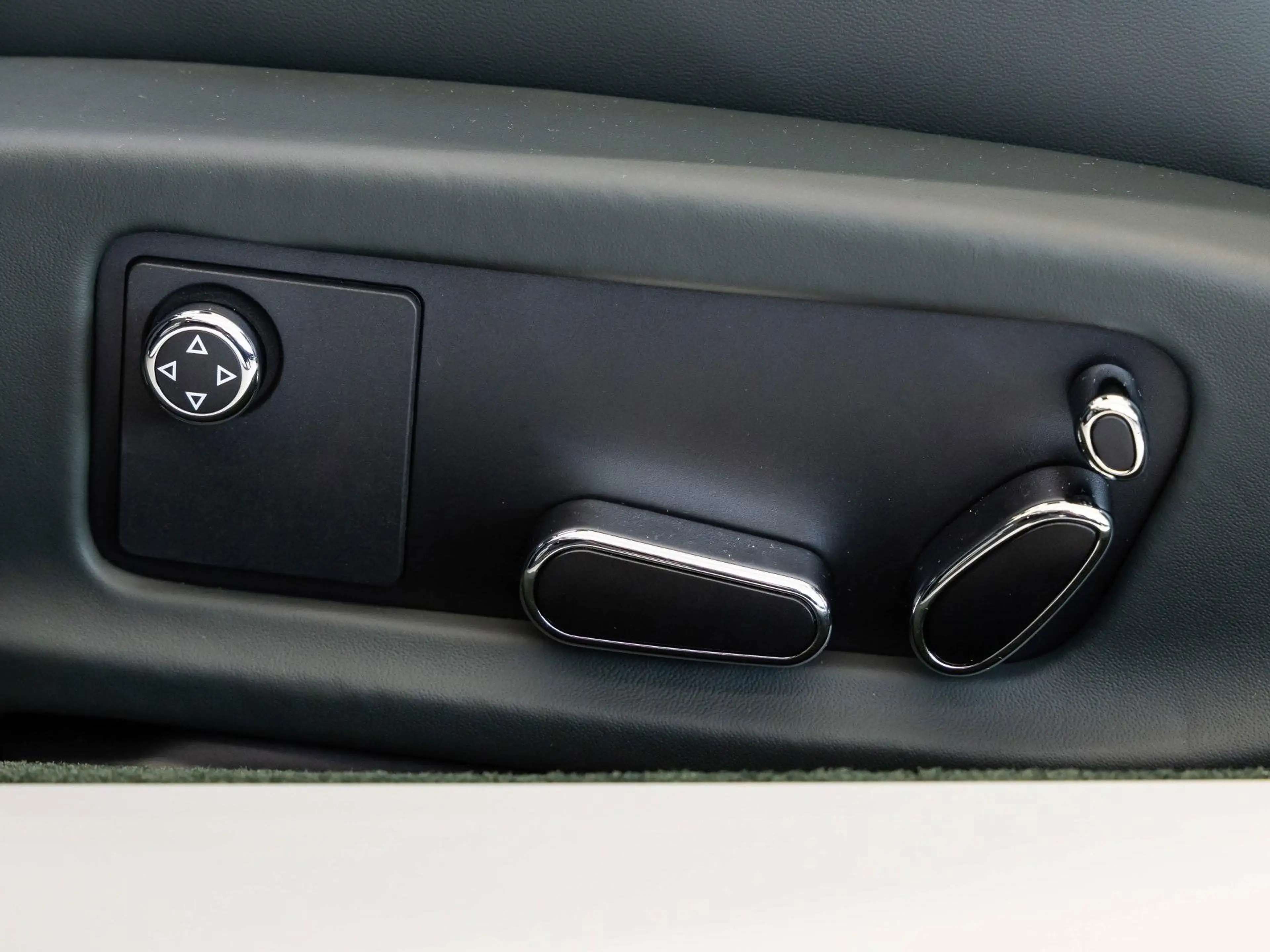 Bentley Continental GTC — photo 12