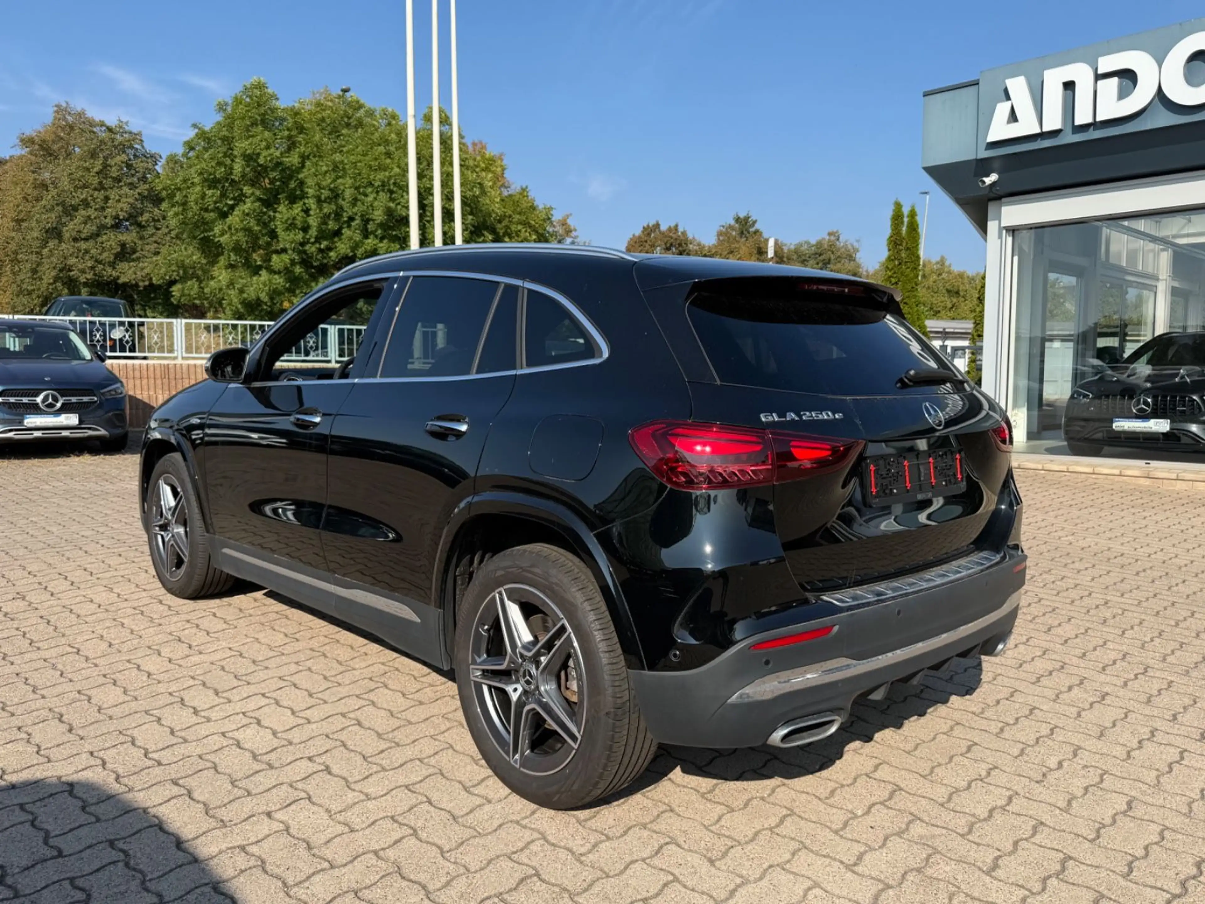 Mercedes-Benz GLA 250 e AMG-Line*MULTIBEAM*ACC*360°KAM*KEYLESS — photo 3