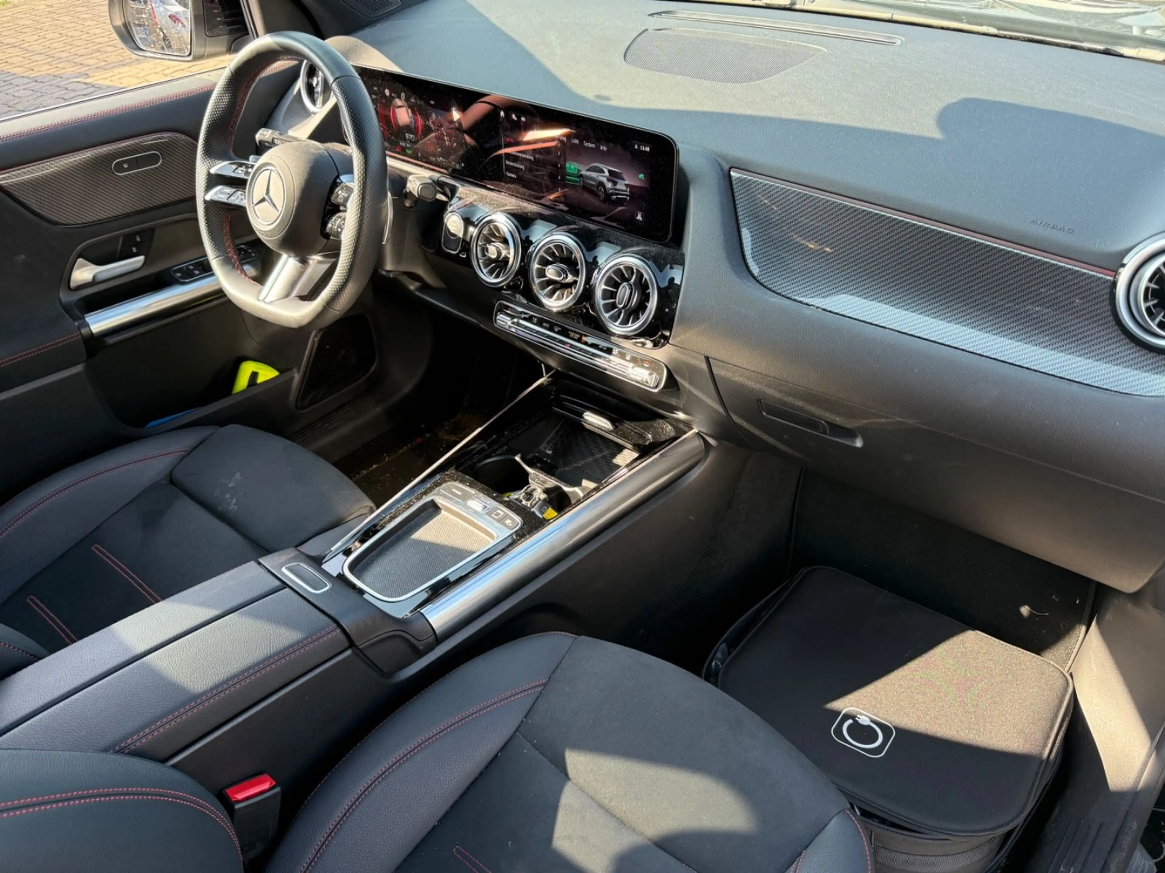 Mercedes-Benz GLA 250 e AMG-Line*MULTIBEAM*ACC*360°KAM*KEYLESS — photo 11