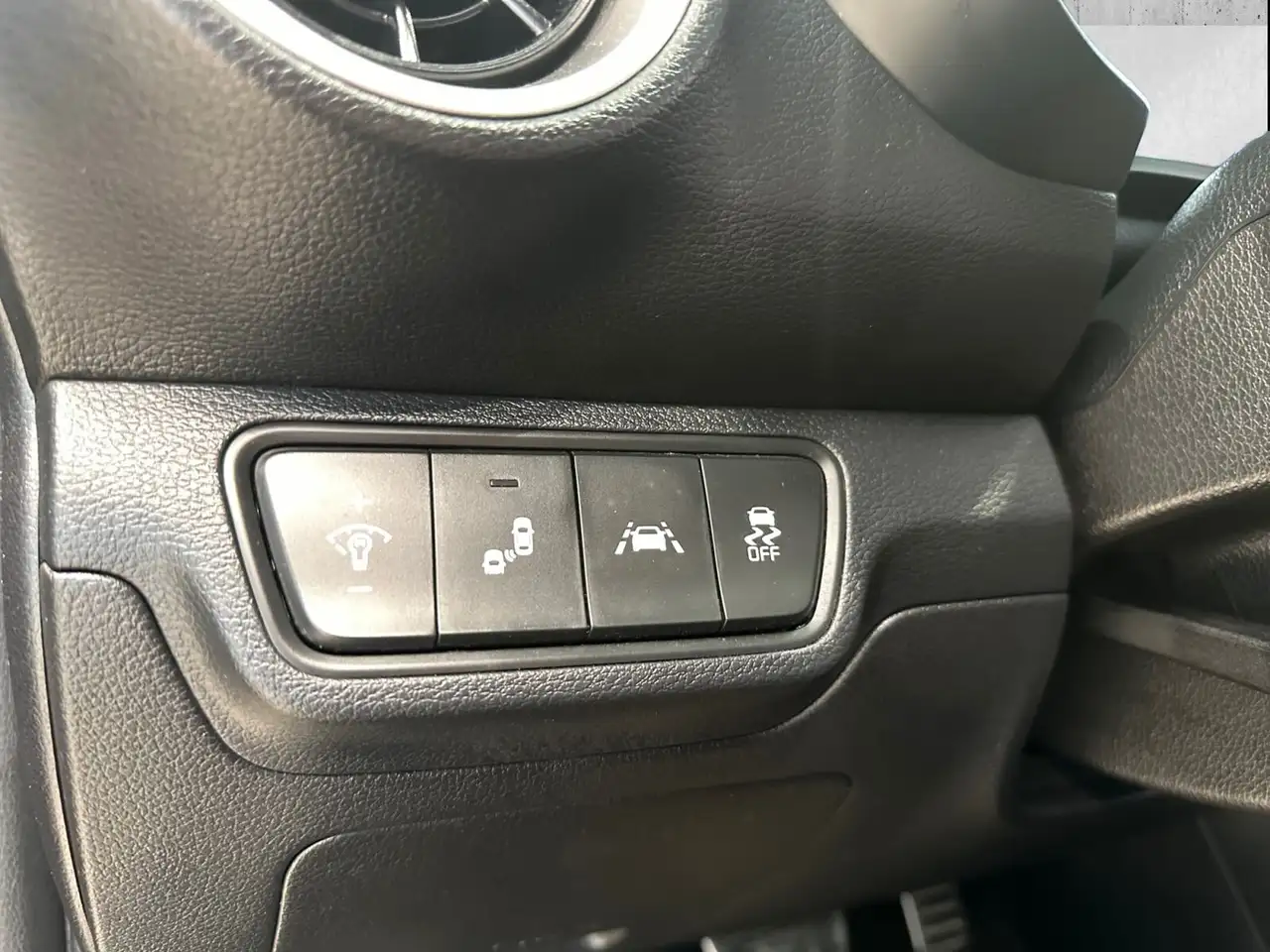 Kia Forte снимка Kia Forte