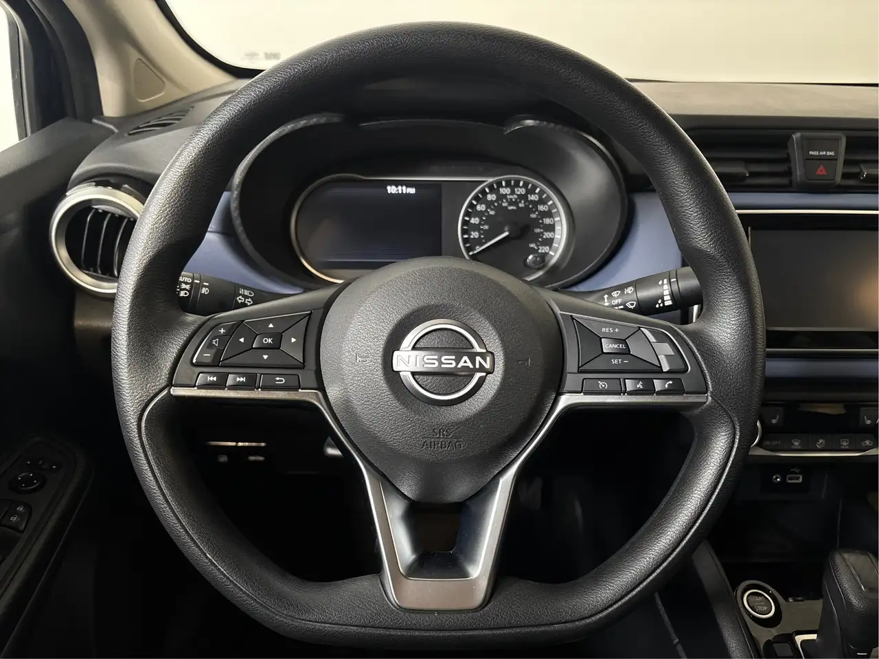 Nissan Versa снимка Nissan Versa
