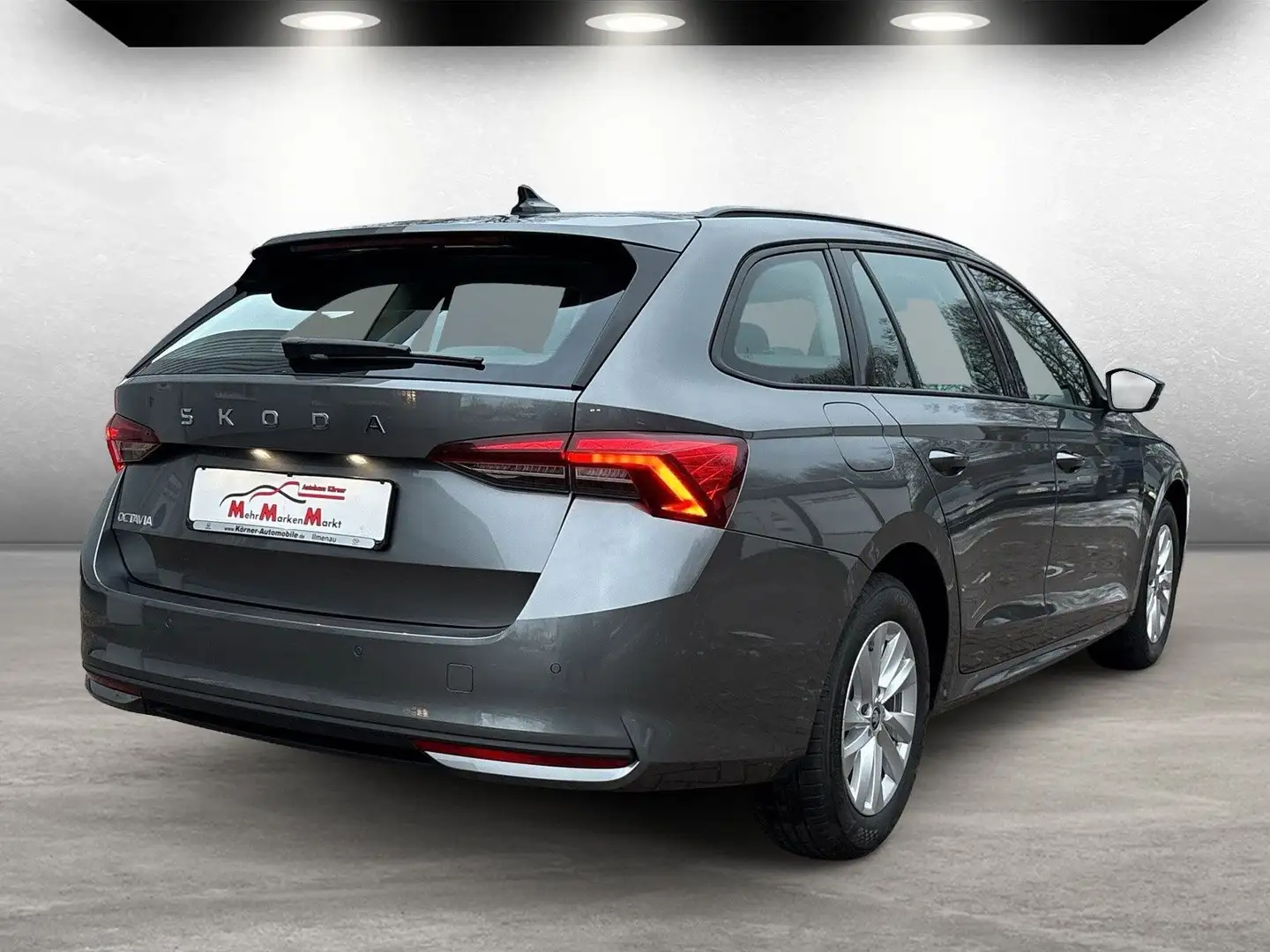Skoda Octavia Combi 1.5 TSI Essence *SHZ*LED*Tempomat* Grau - 2