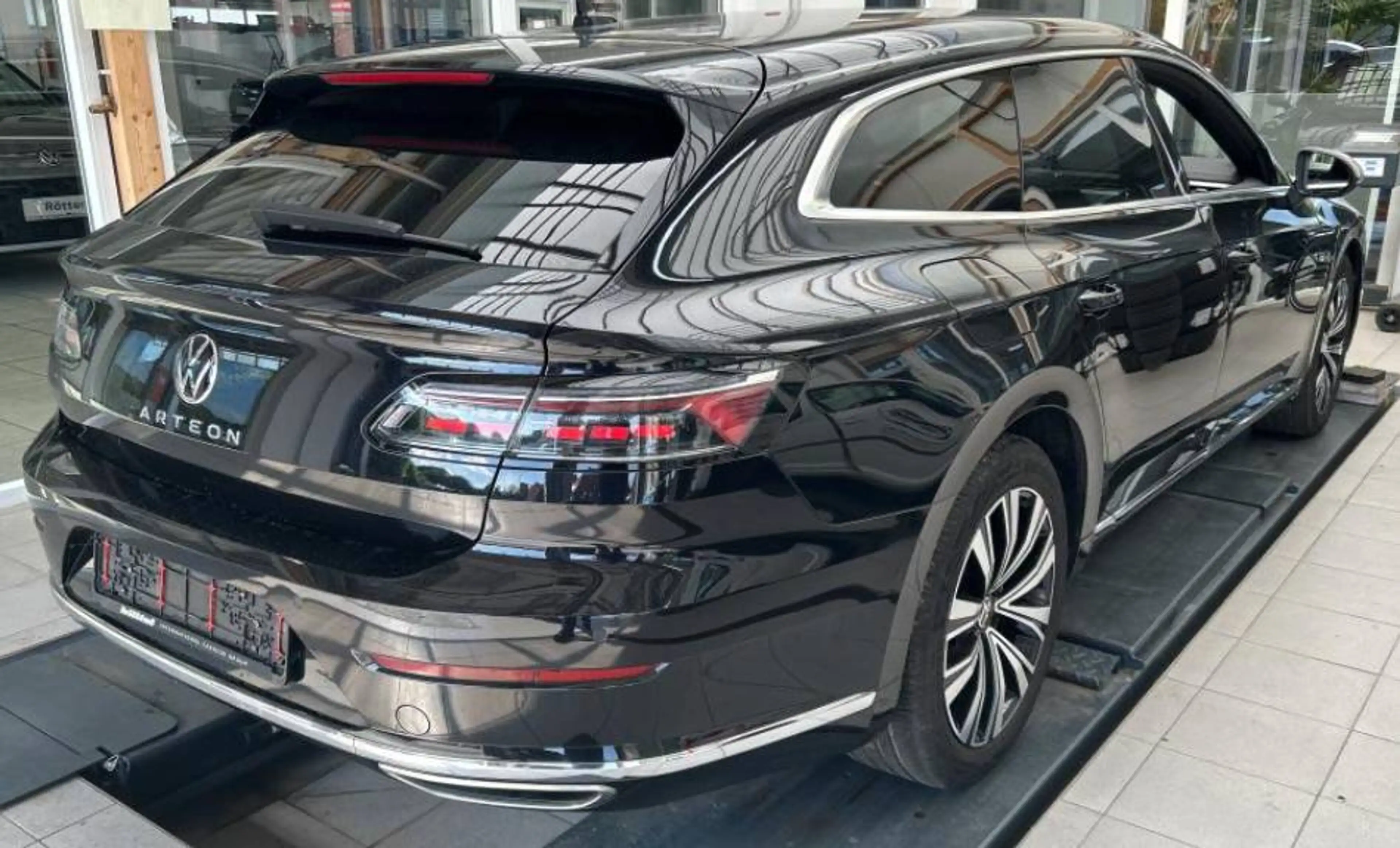 Volkswagen Arteon Elegance Kamera/NAPPA/ACC/LED — photo 2