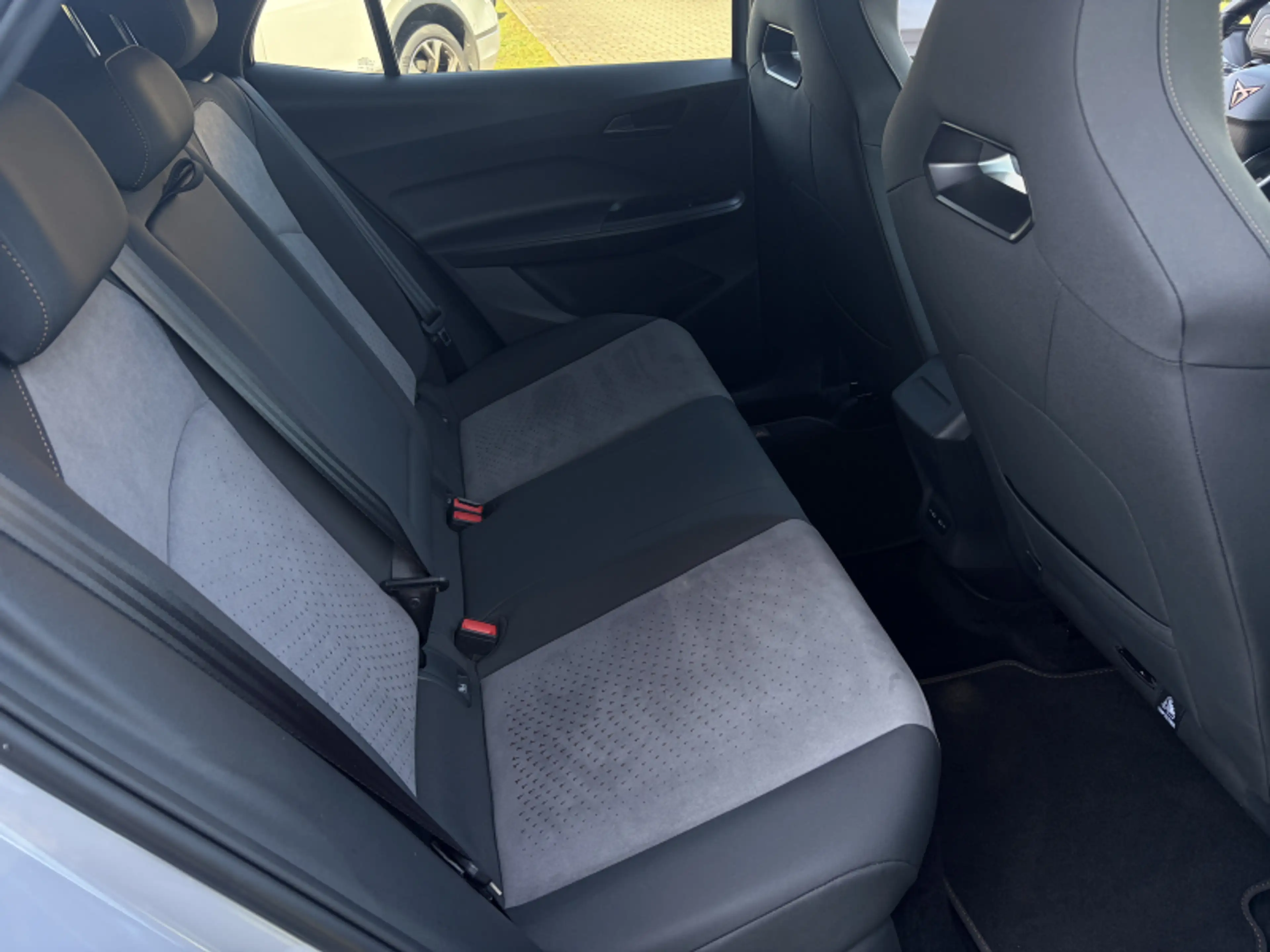 CUPRA Born CUPRA Born electric 150kW (204PS) 1-Gang Automatik — photo 5