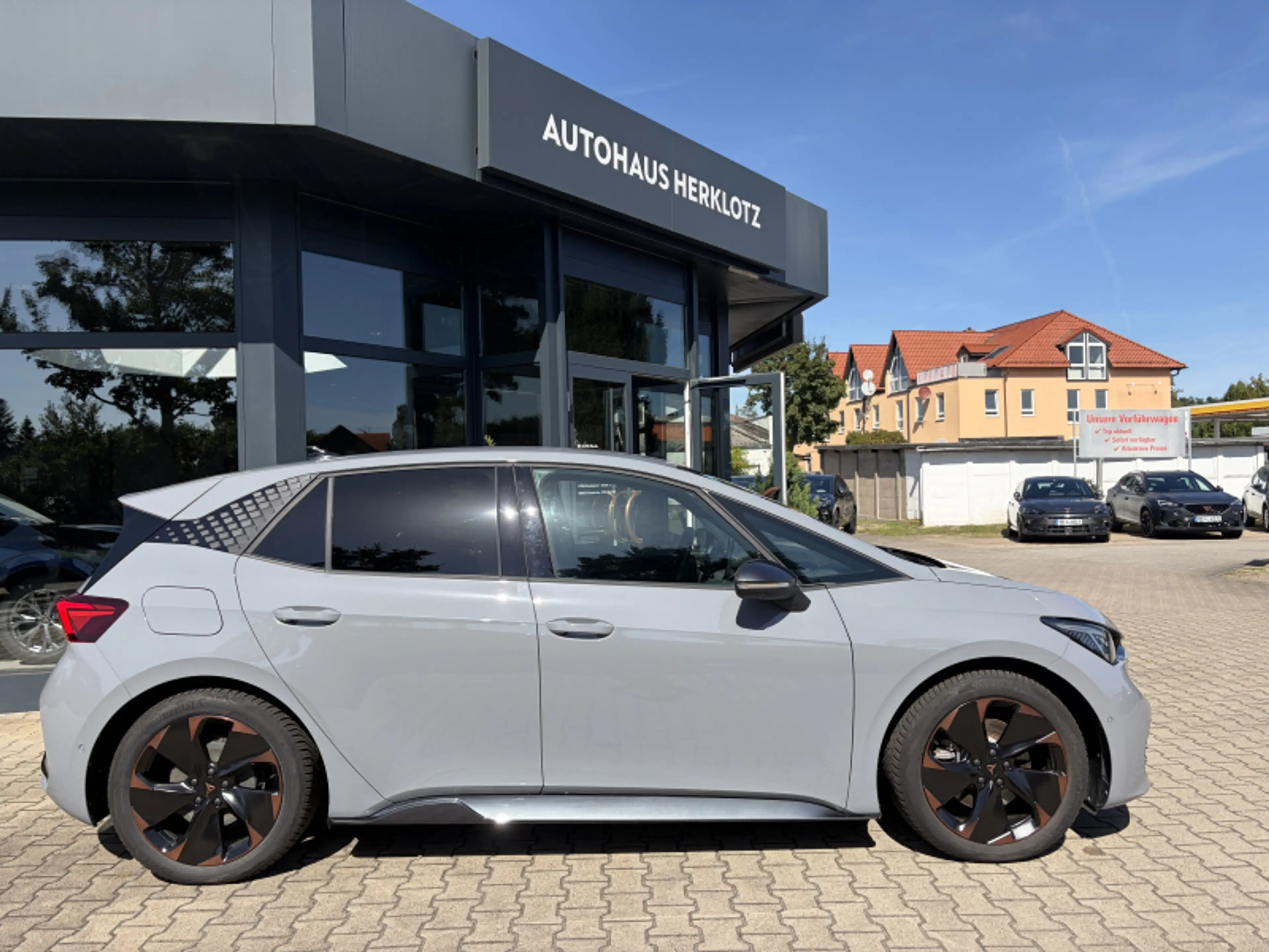 CUPRA Born CUPRA Born electric 150kW (204PS) 1-Gang Automatik — photo 2