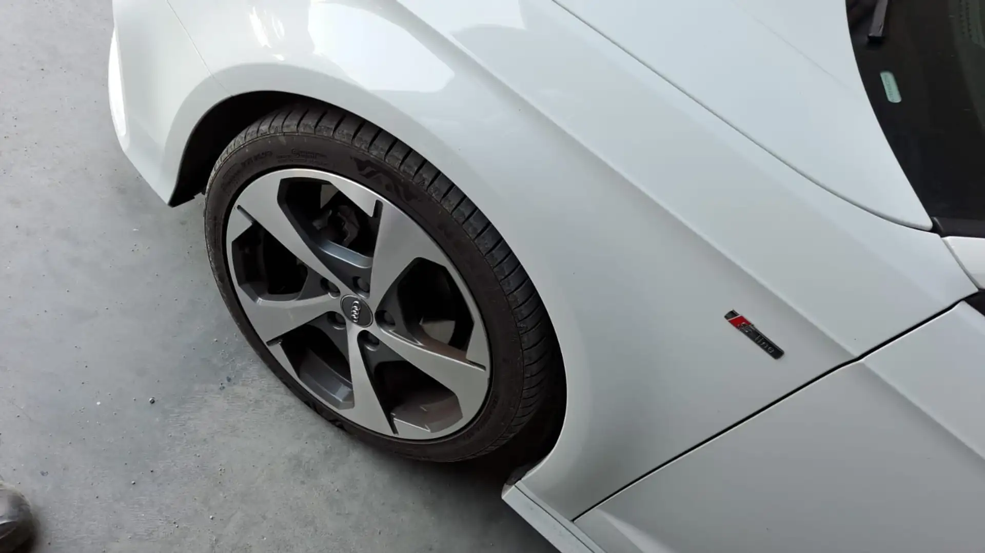 Audi A3 3.0 sline sportback Bianco - 2