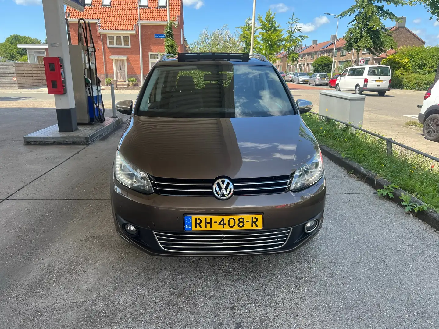 Volkswagen Touran 1.4 TSI AUTOMAAT,PANO,PDC Bruin - 2