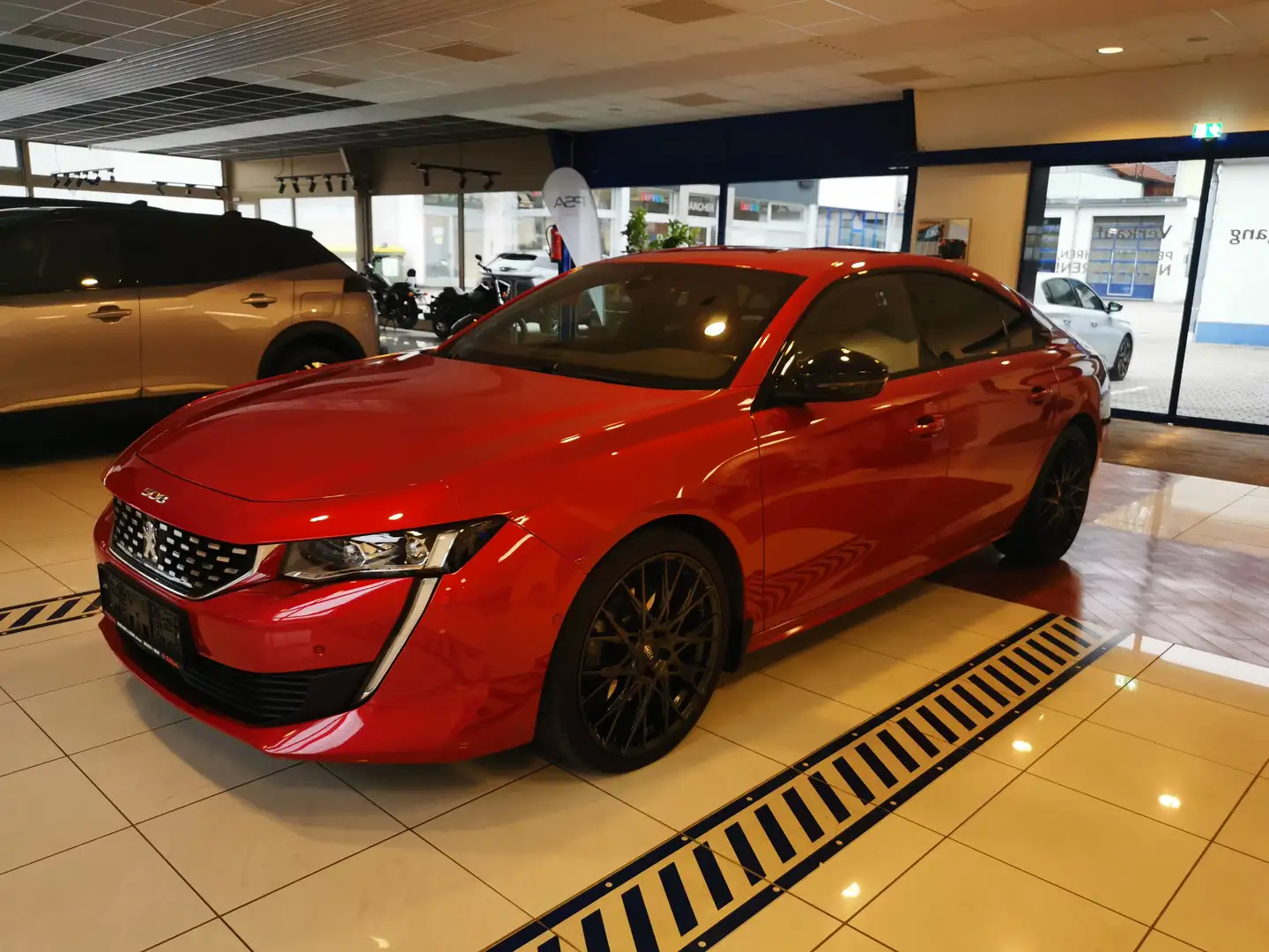 Peugeot 508 508 2,0 BlueHDi 160 EAT8 GT-Line Rot - 1
