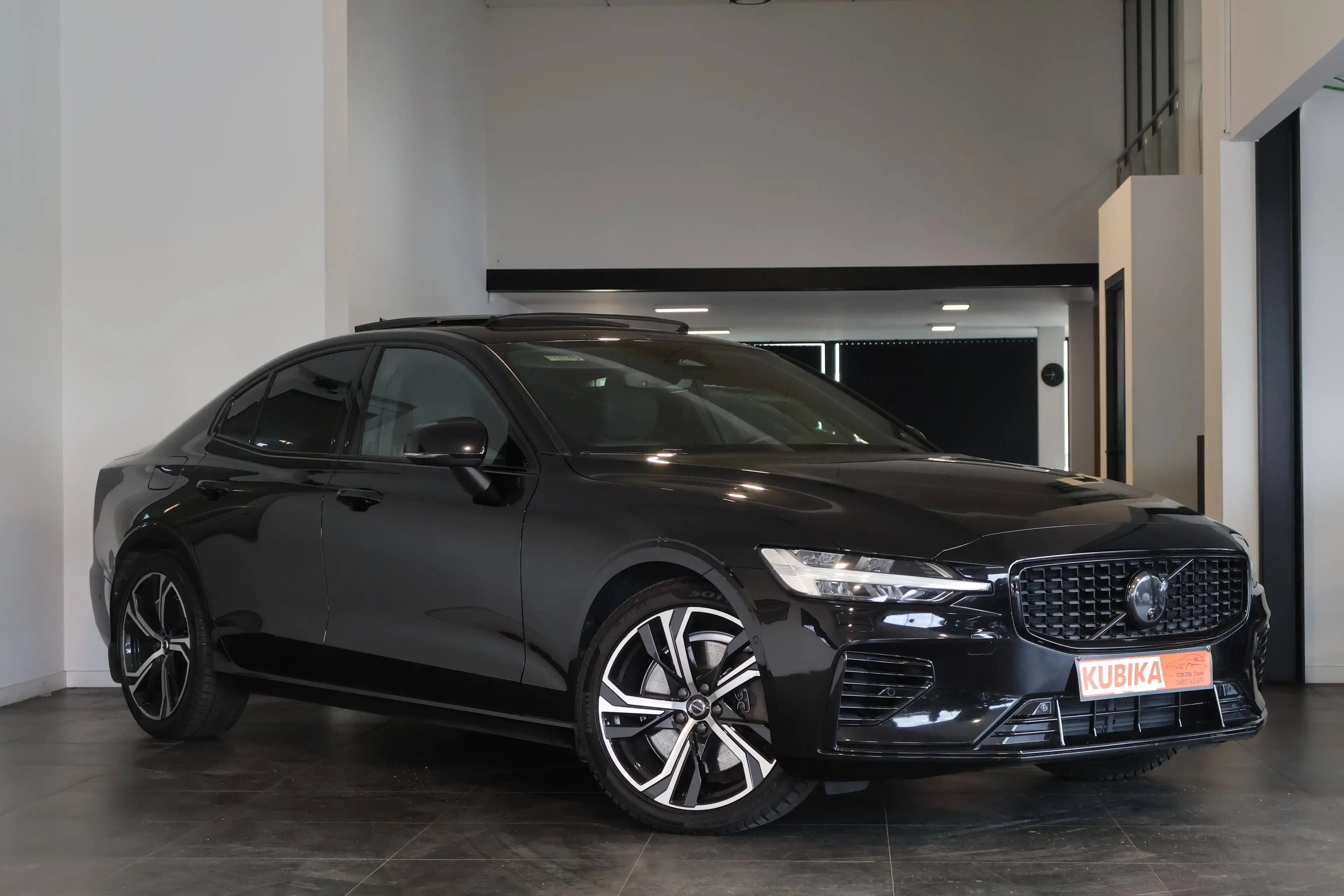 Volvo S60 S60 2.0 T8 AWD PHEV Plus Dark ACC BTW* Garantie* — photo 3