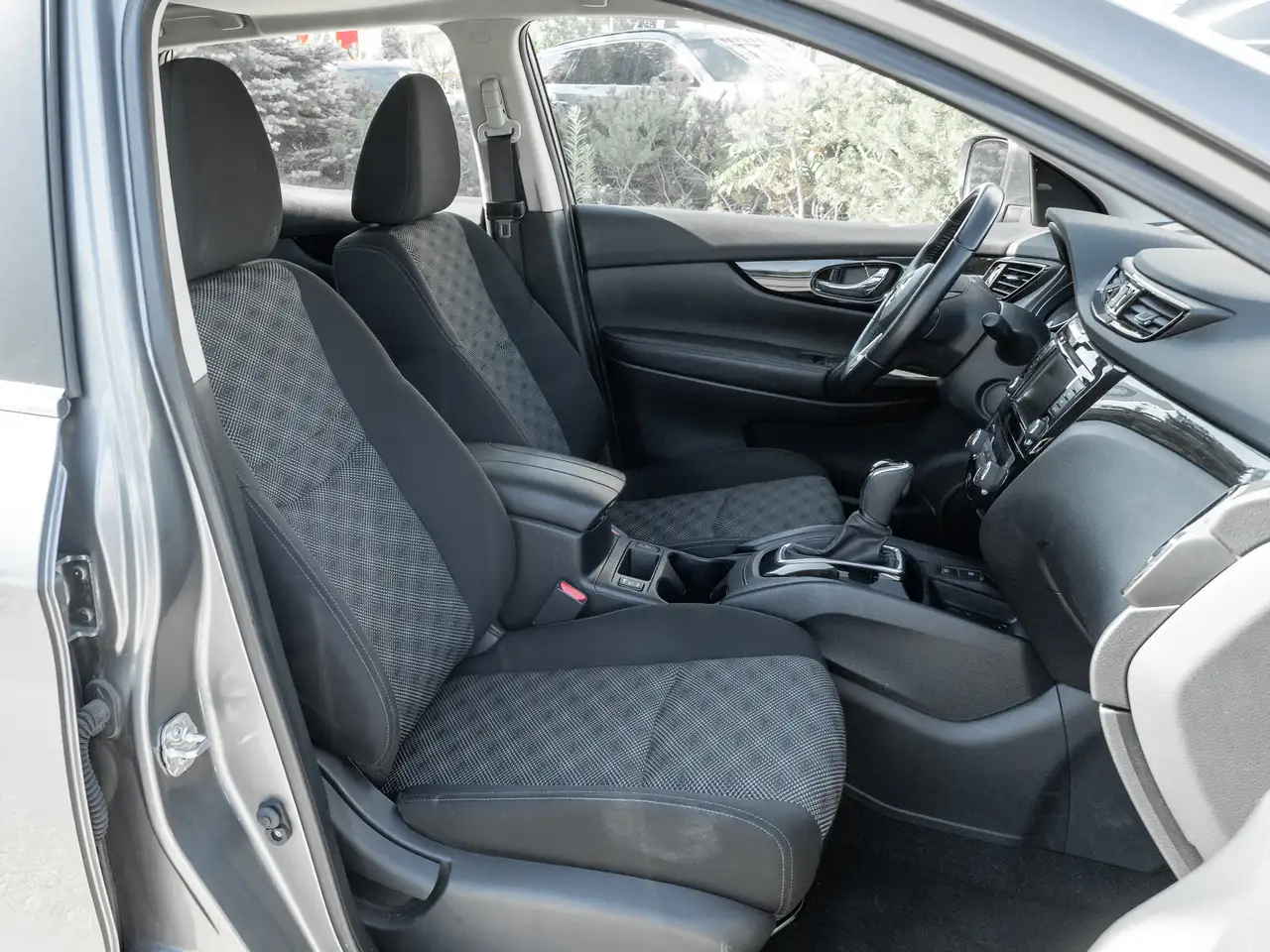 Nissan Qashqai снимка Nissan Qashqai