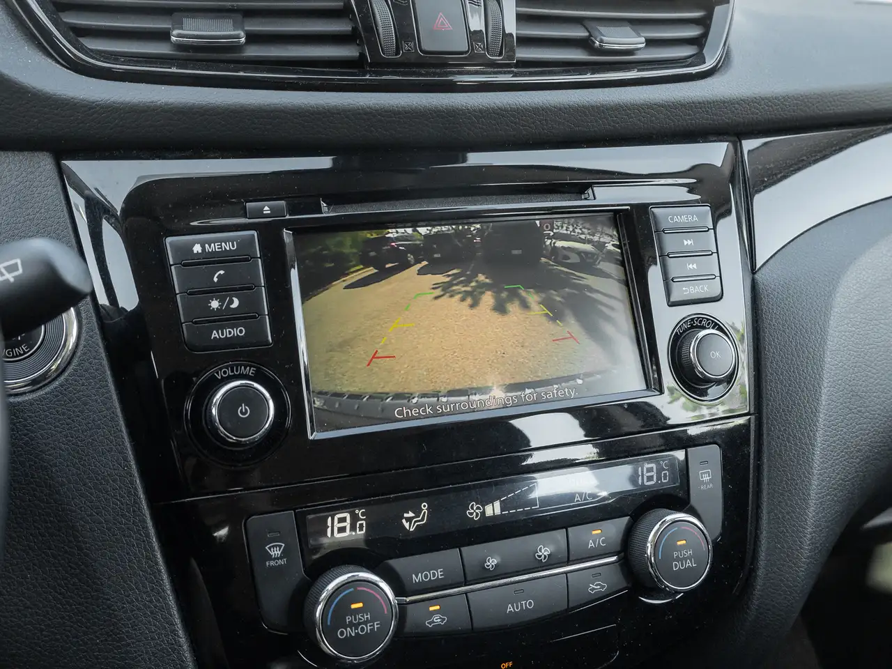 Nissan Qashqai снимка Nissan Qashqai