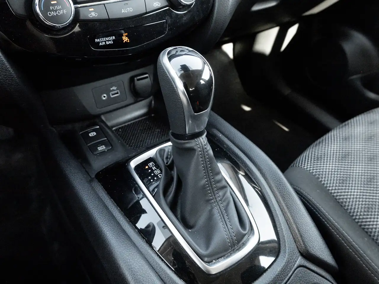 Nissan Qashqai снимка Nissan Qashqai