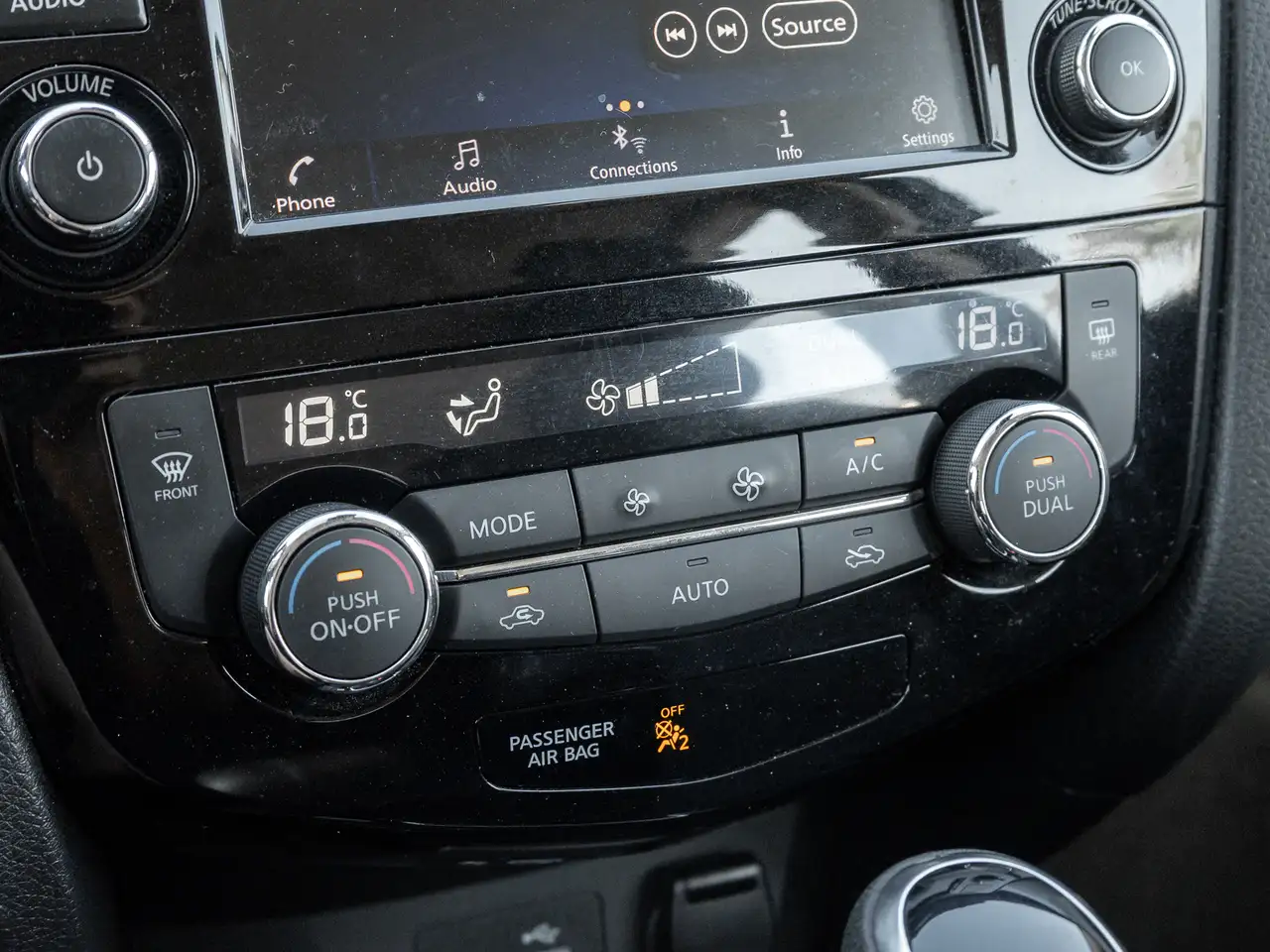 Nissan Qashqai снимка Nissan Qashqai