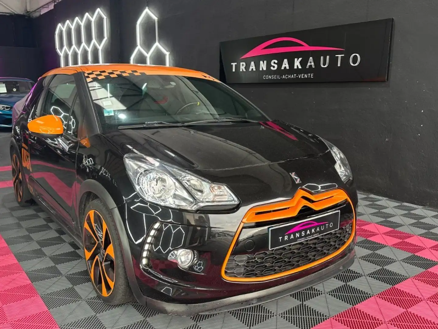 Citroen DS3 Racing 207 ch GPS Radar avant et arrière Černá - 1