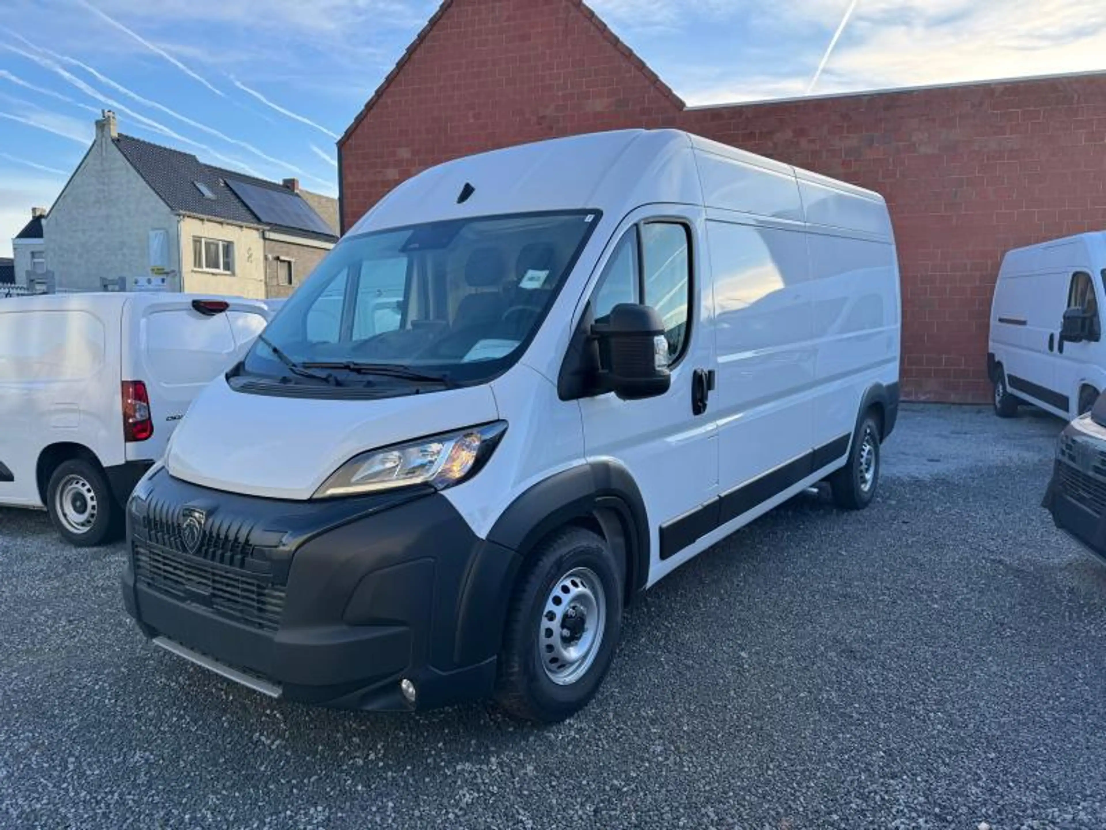 Peugeot Boxer 28500€ EX BTW — photo 2