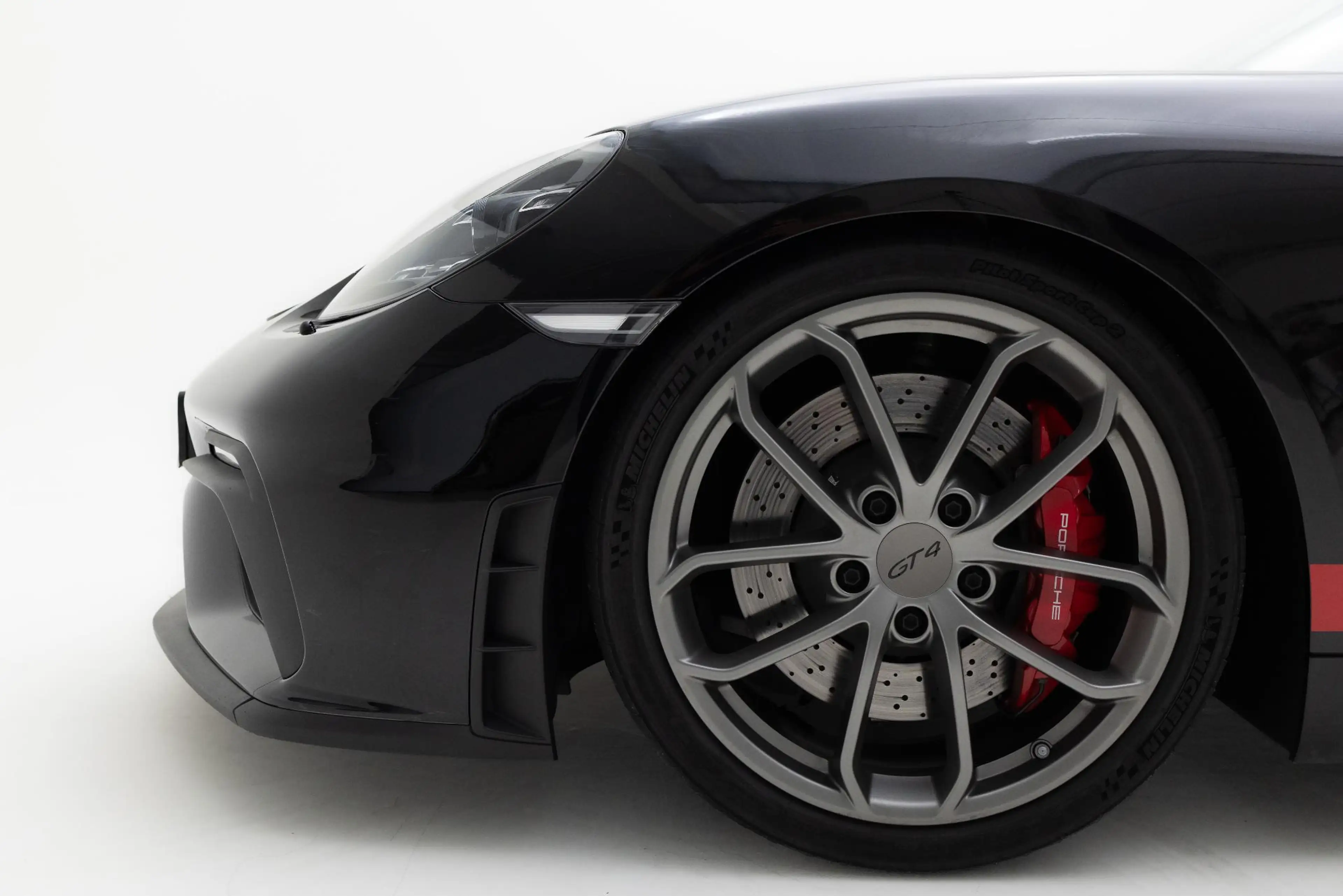 Porsche 718 GT4 4.0 — photo 10