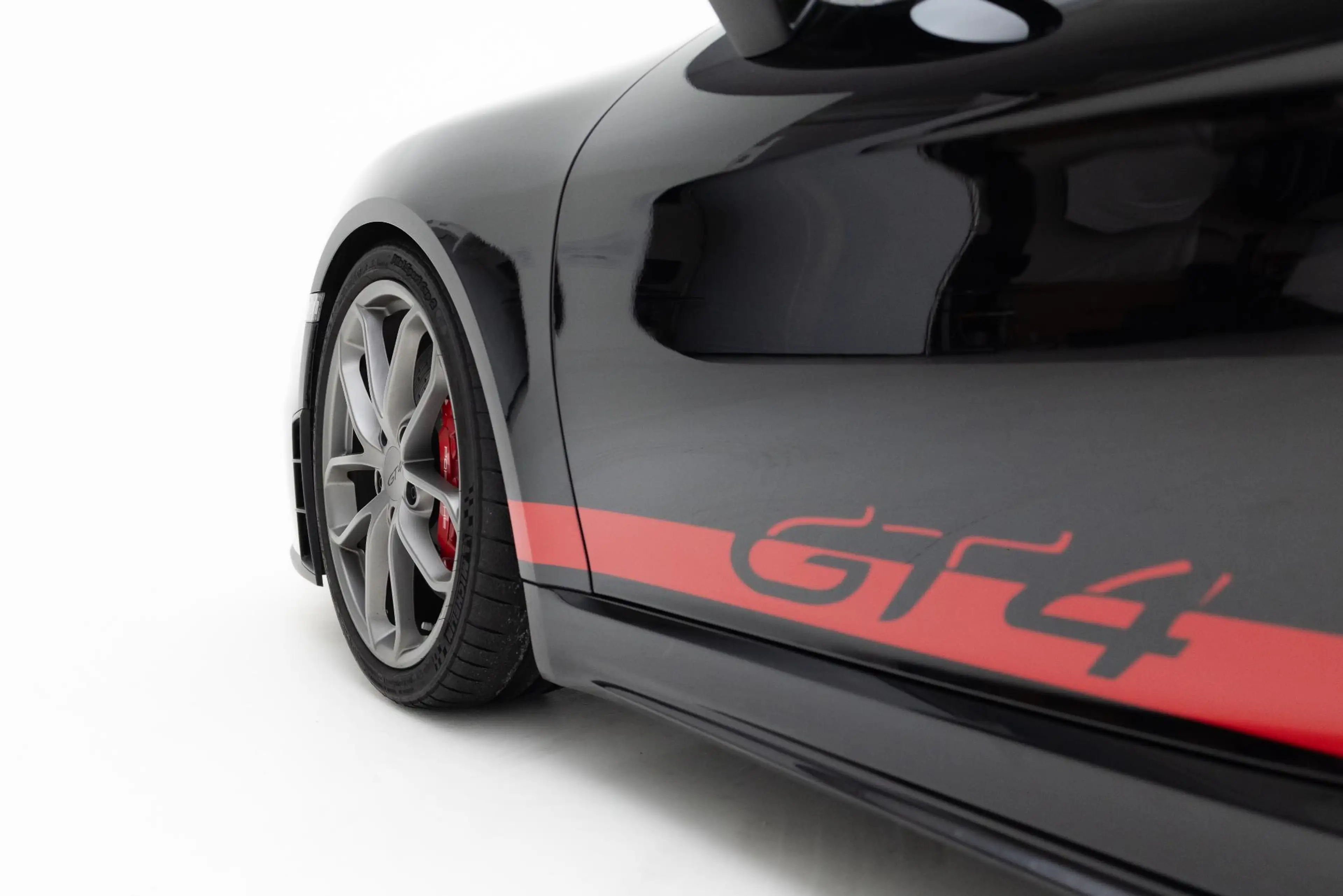 Porsche 718 GT4 4.0 — photo 15