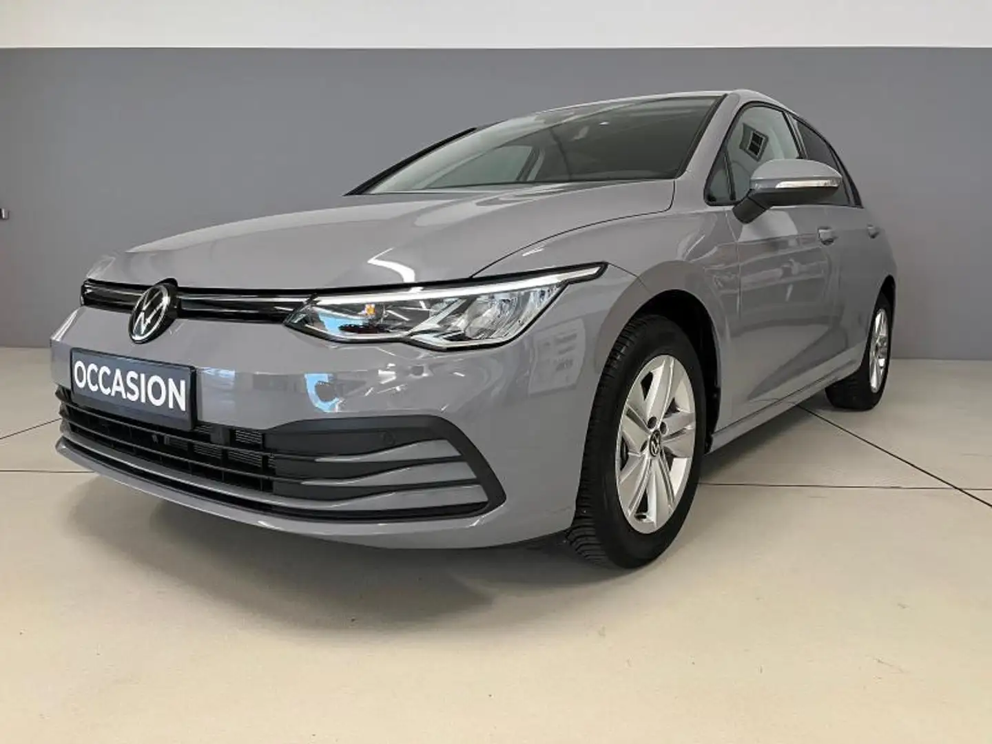 Volkswagen Golf Life Gris - 1